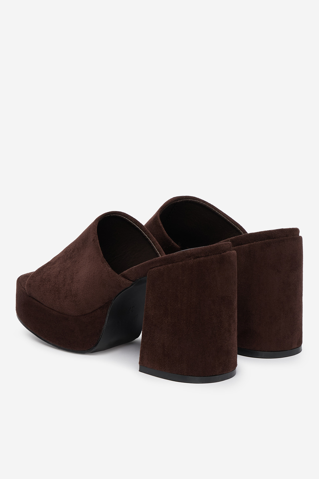 Nazouváky Tmavě hnědá