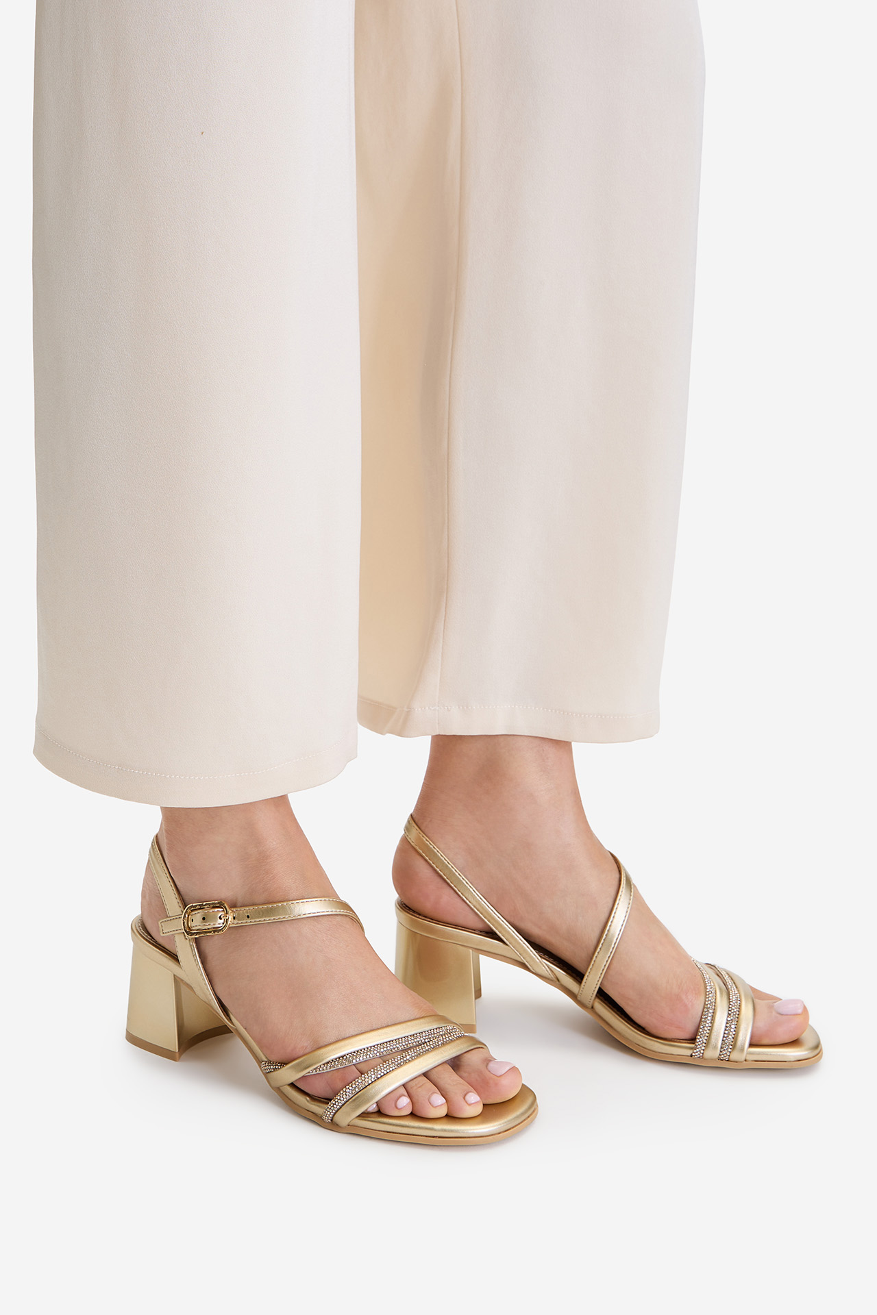 Szandál Arany
