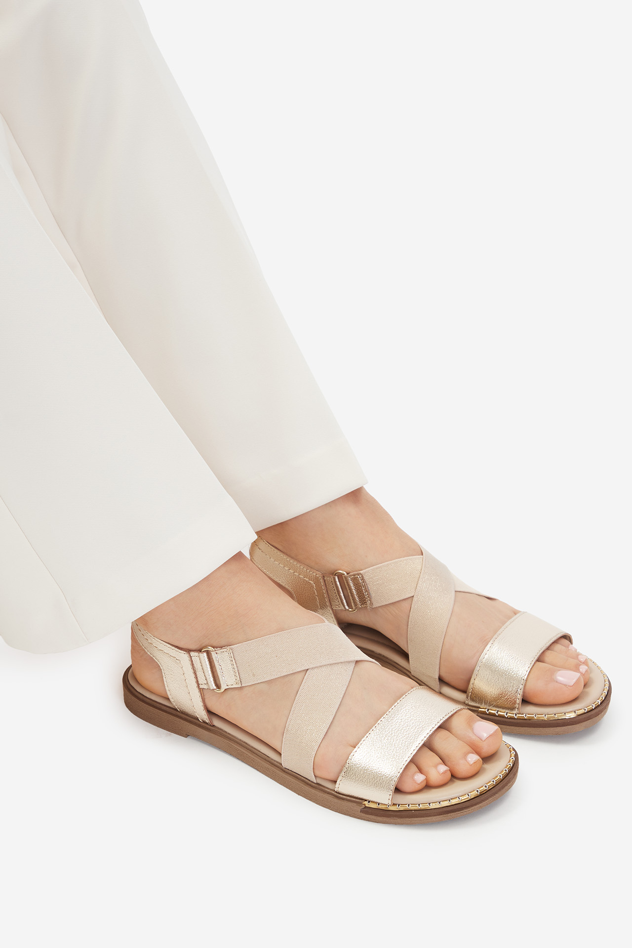 Szandál Arany