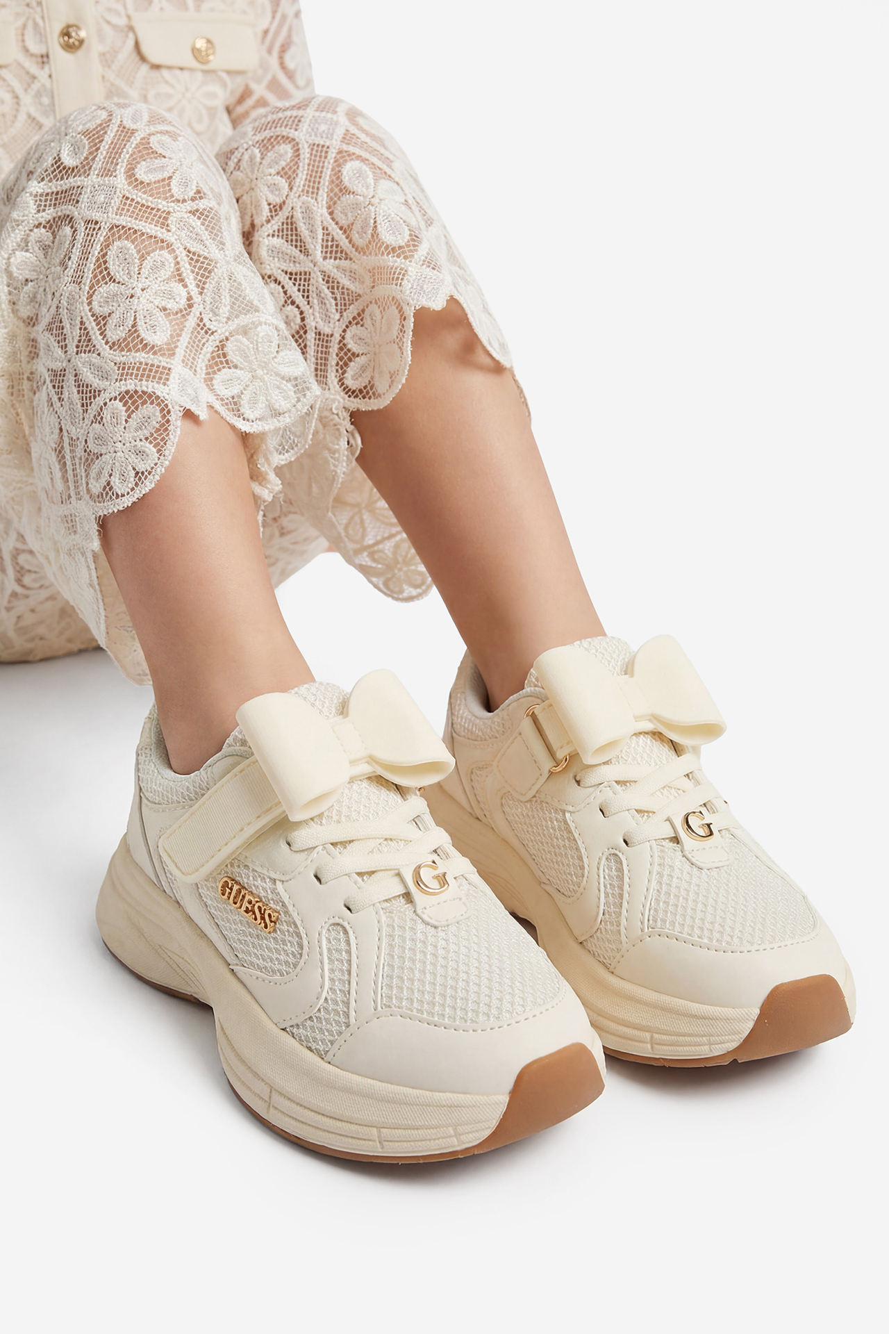 Sneakerși GUESS CEO-BIC29275JJKF3GG Crem - CCC.eu