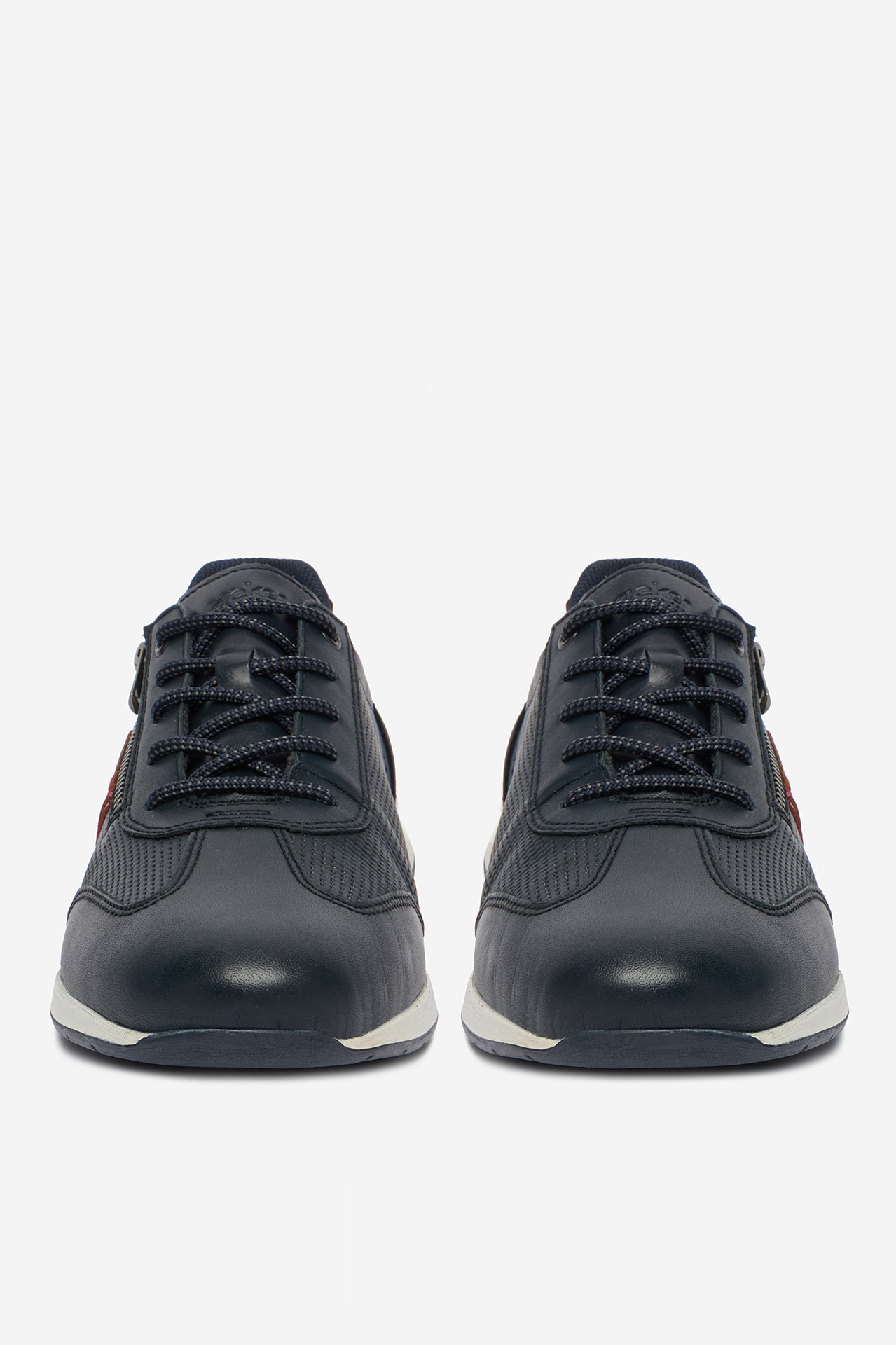 Sneakersy Tmavomodrá