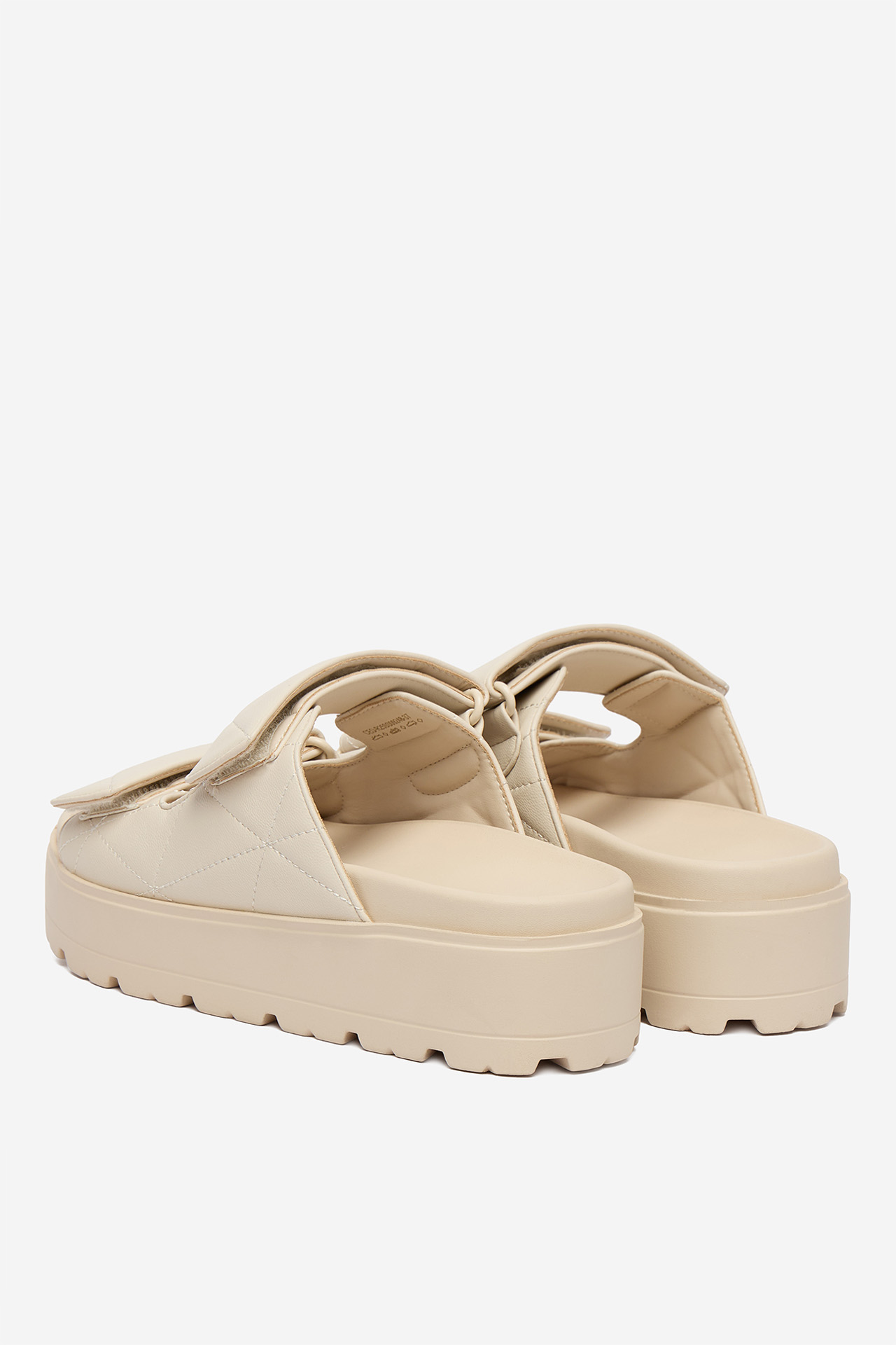 Nazouváky Krémová