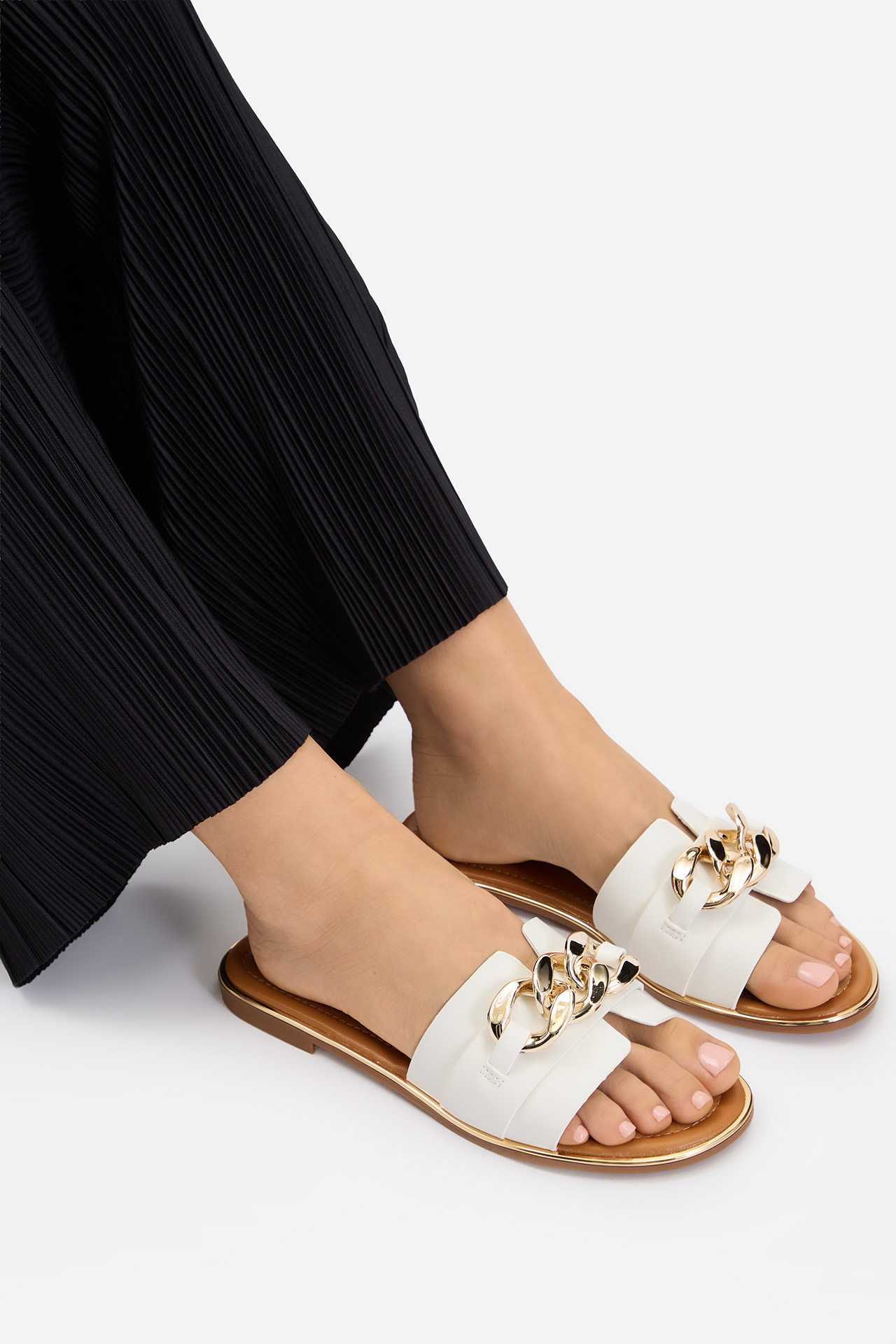 Nazouváky Béžová