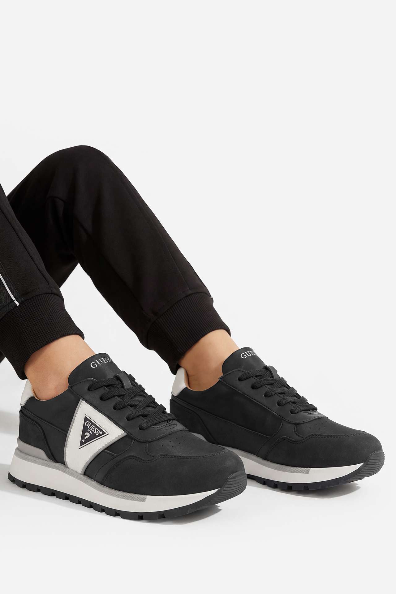 Sneakersy Tmavomodrá