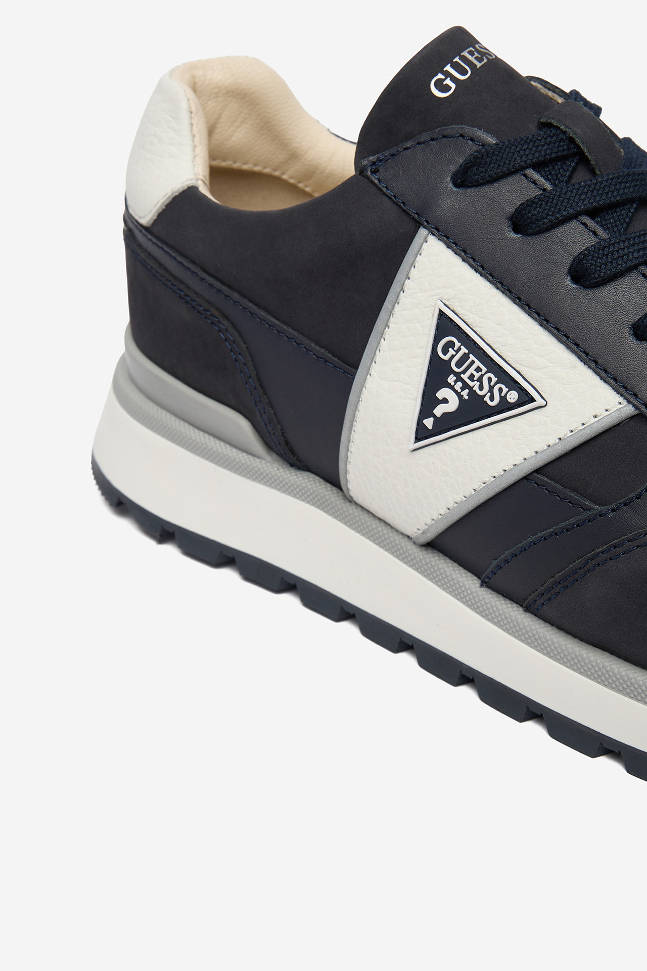 Sneakersy Tmavomodrá