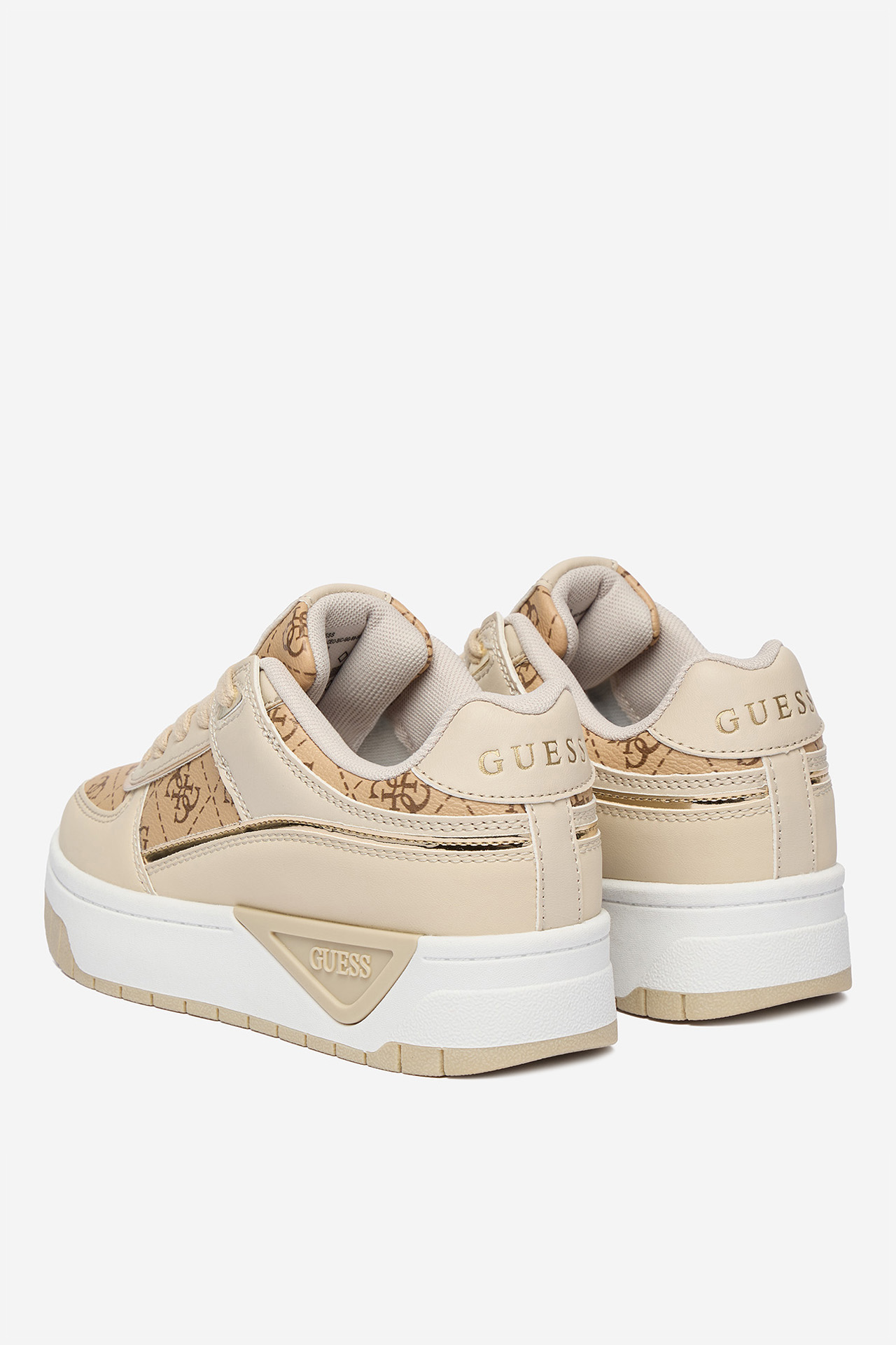 Сникърси Бежов