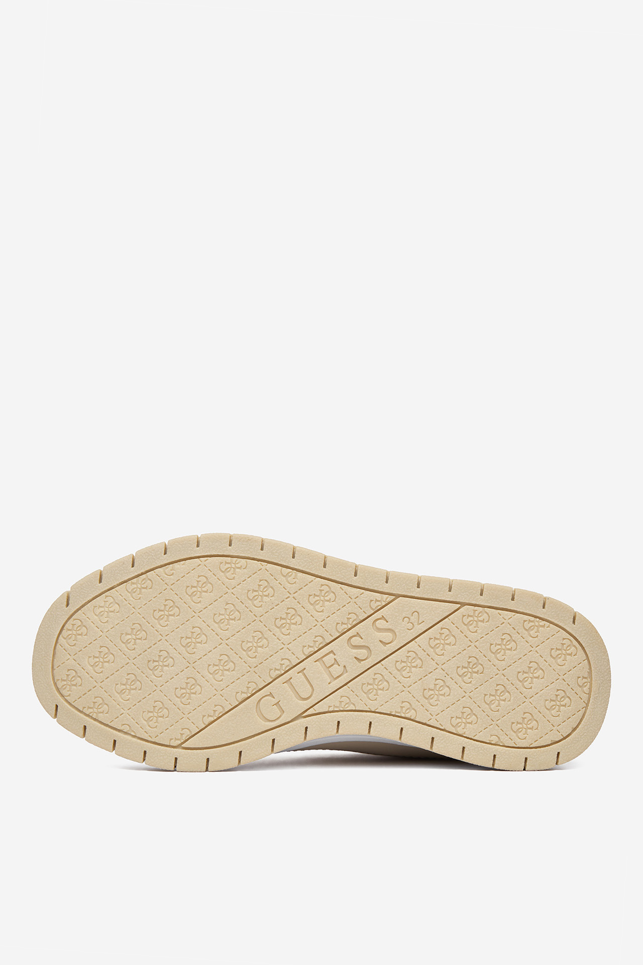 Сникърси Бежов