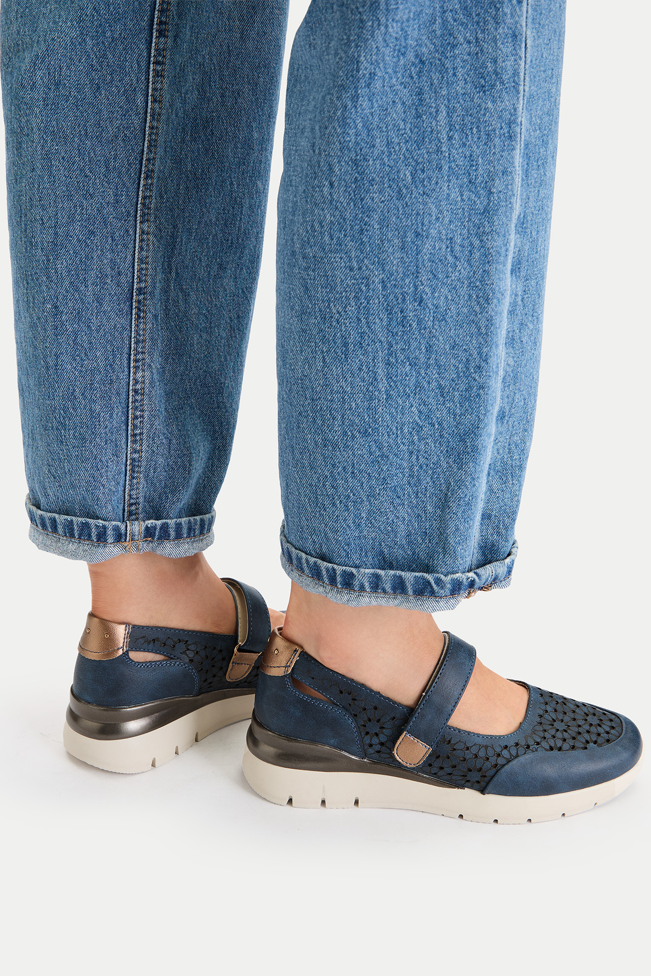 Lodičky Tmavomodrá