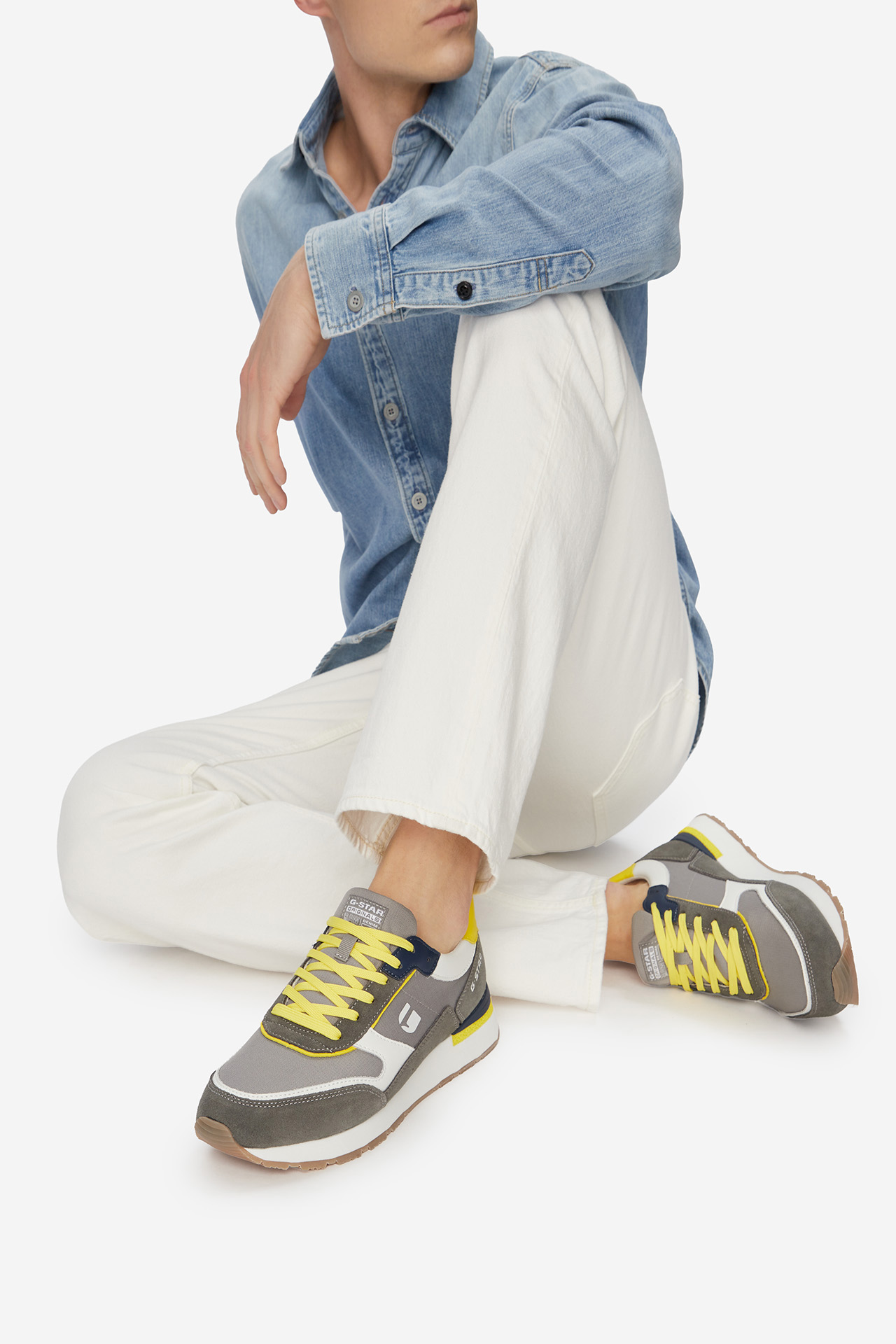 Sneakersy Šedá