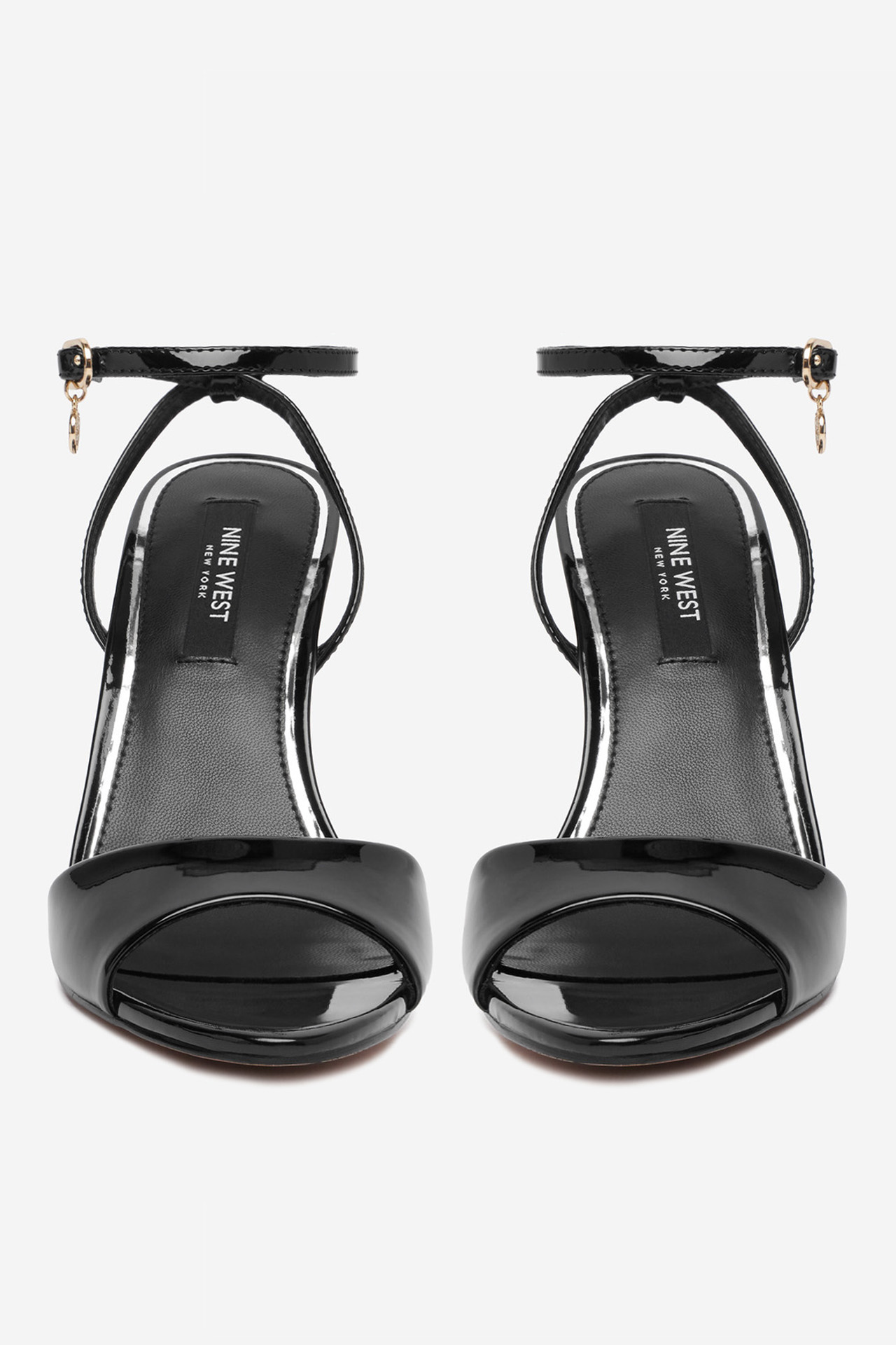 Čevlji z visoko peto Črna