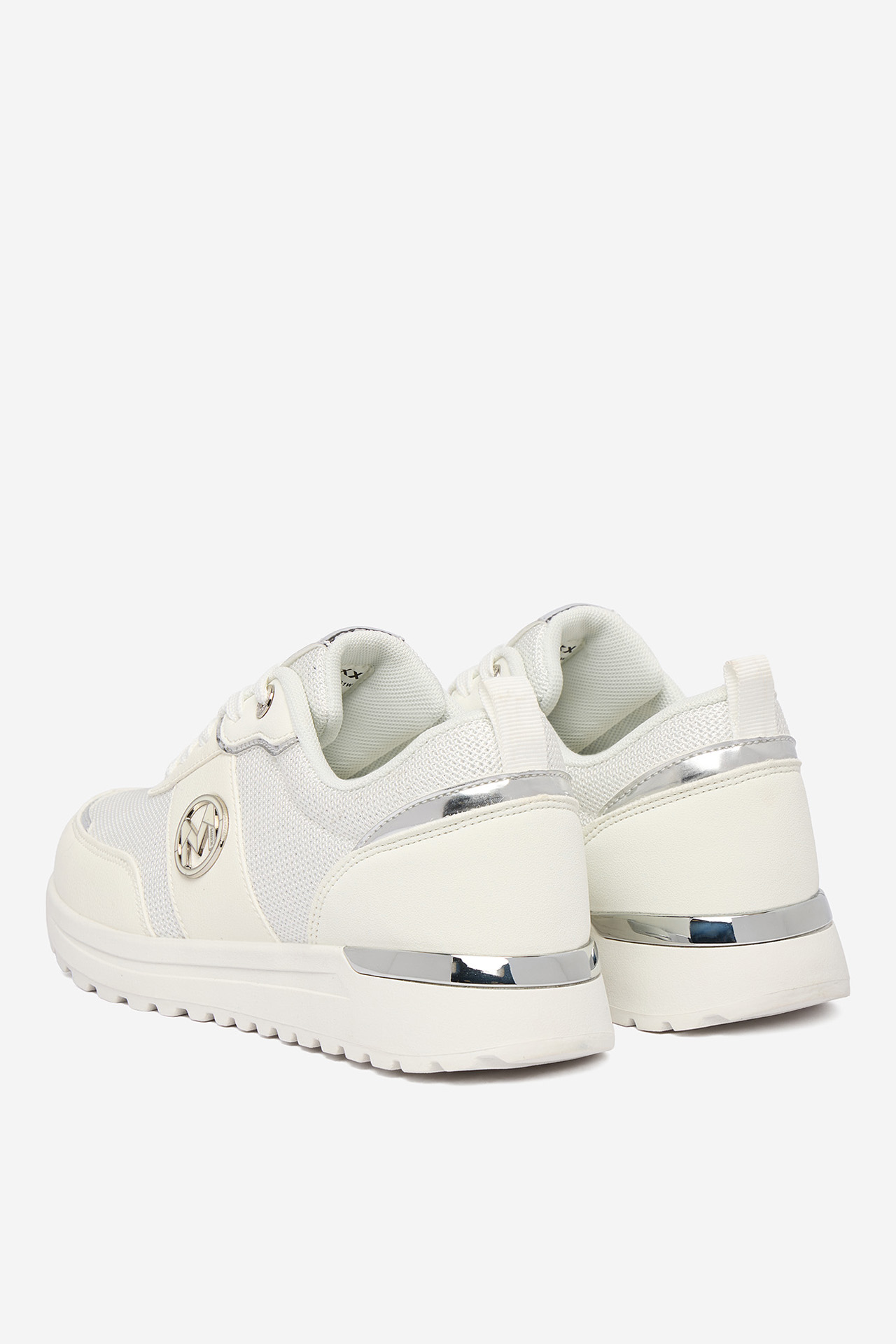 Sneakersy Bílá