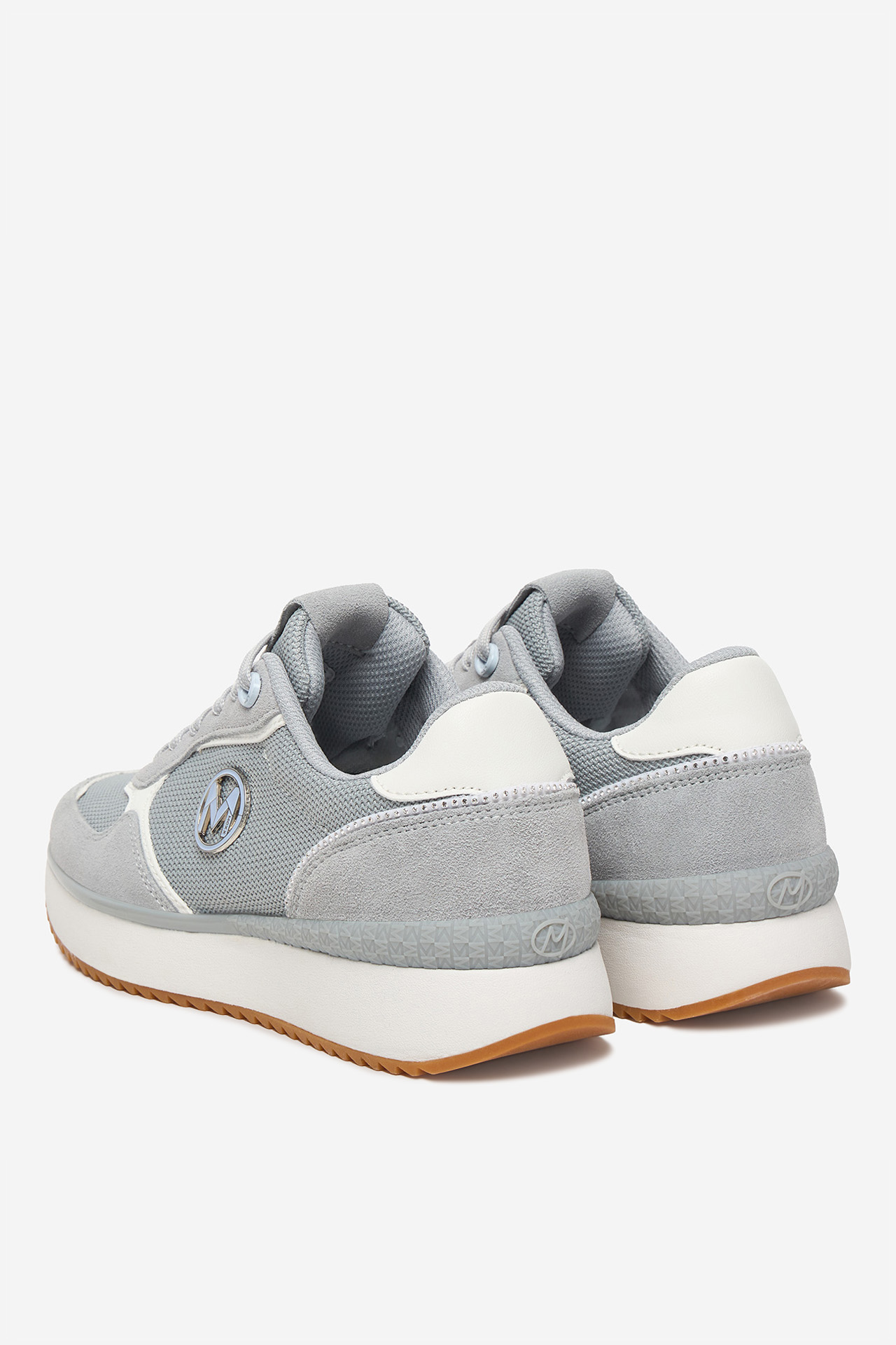 Sportcipők Világoskék