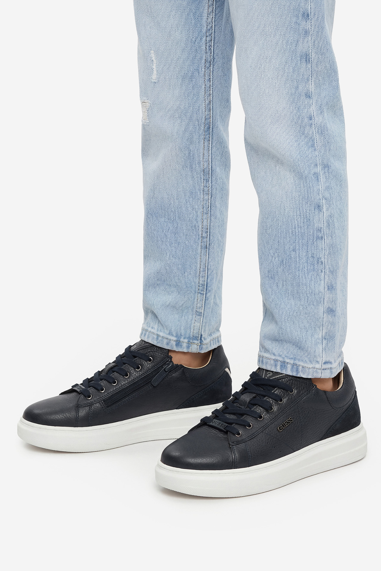 Sneakersy Tmavomodrá