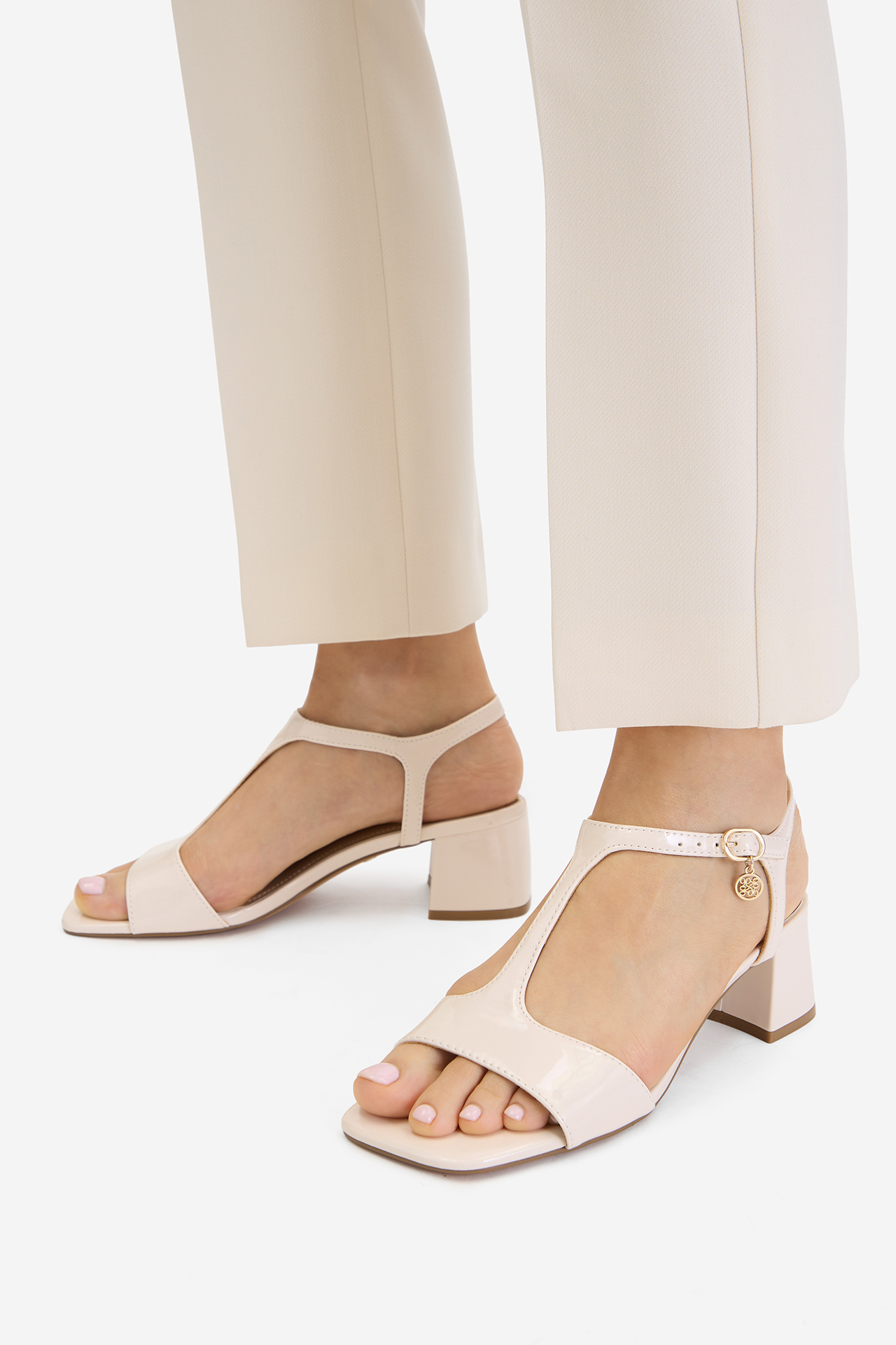 Sandály Světle béžová