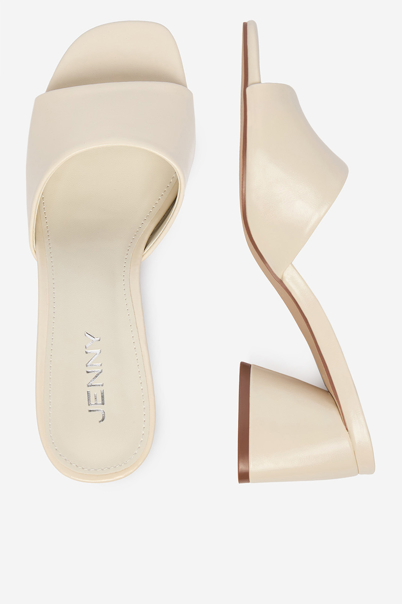 Nazouváky Krémová