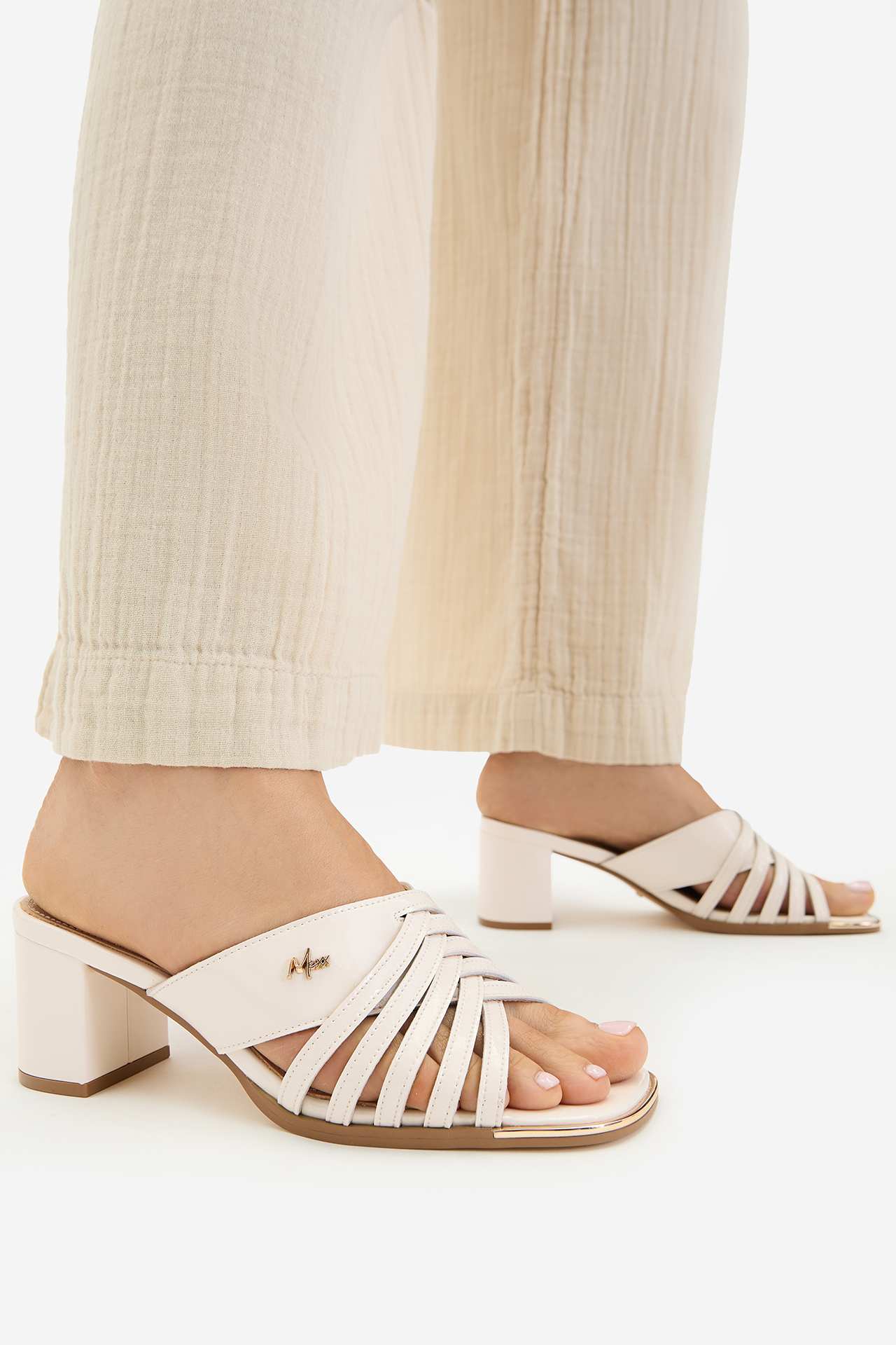 Nazouváky Krémová