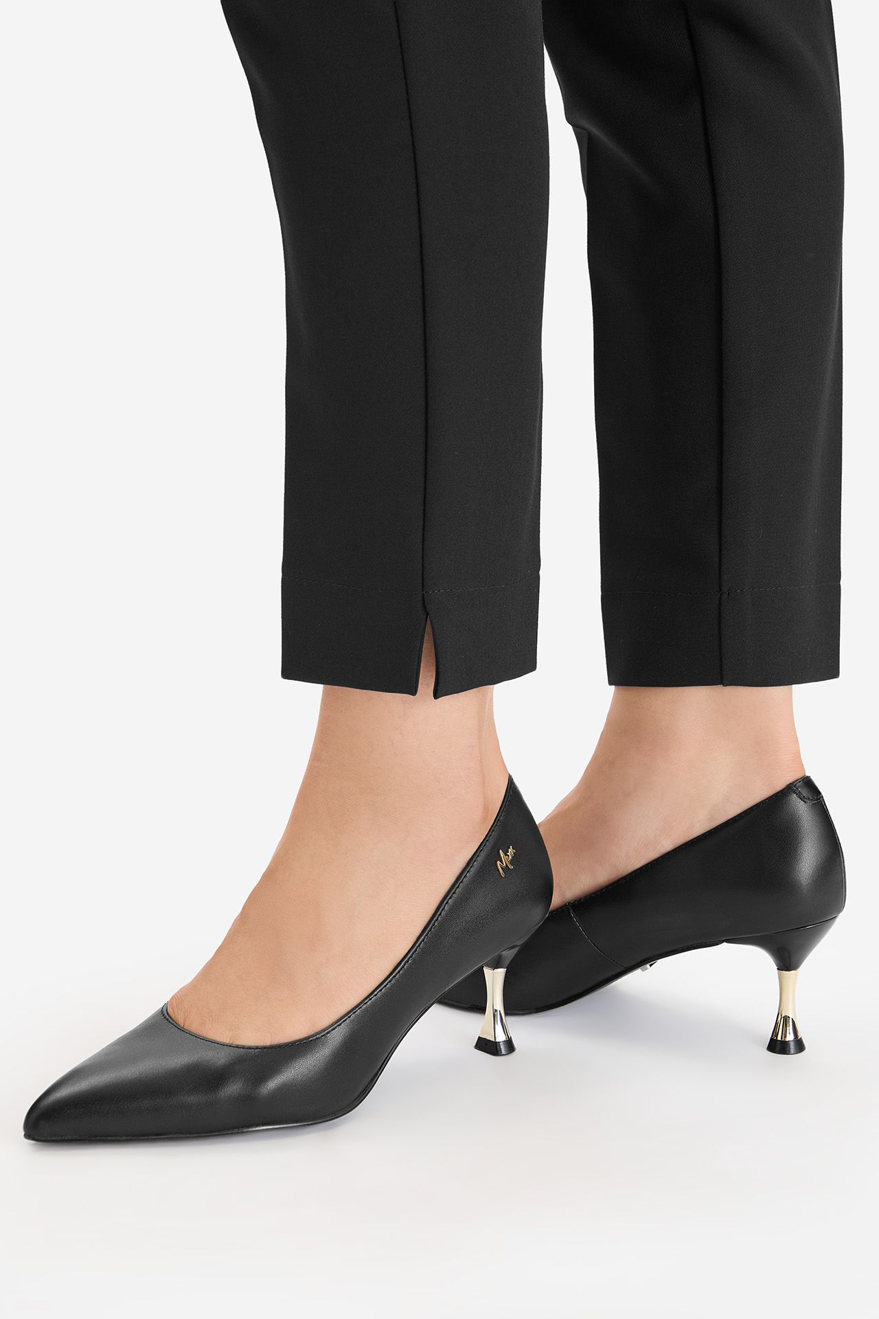 Pantofi cu toc Negru