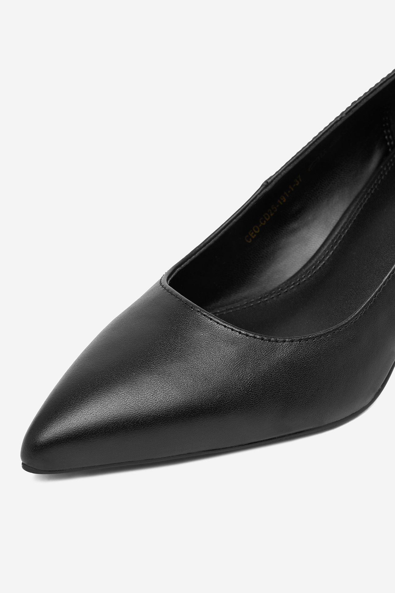Pantofi cu toc Negru