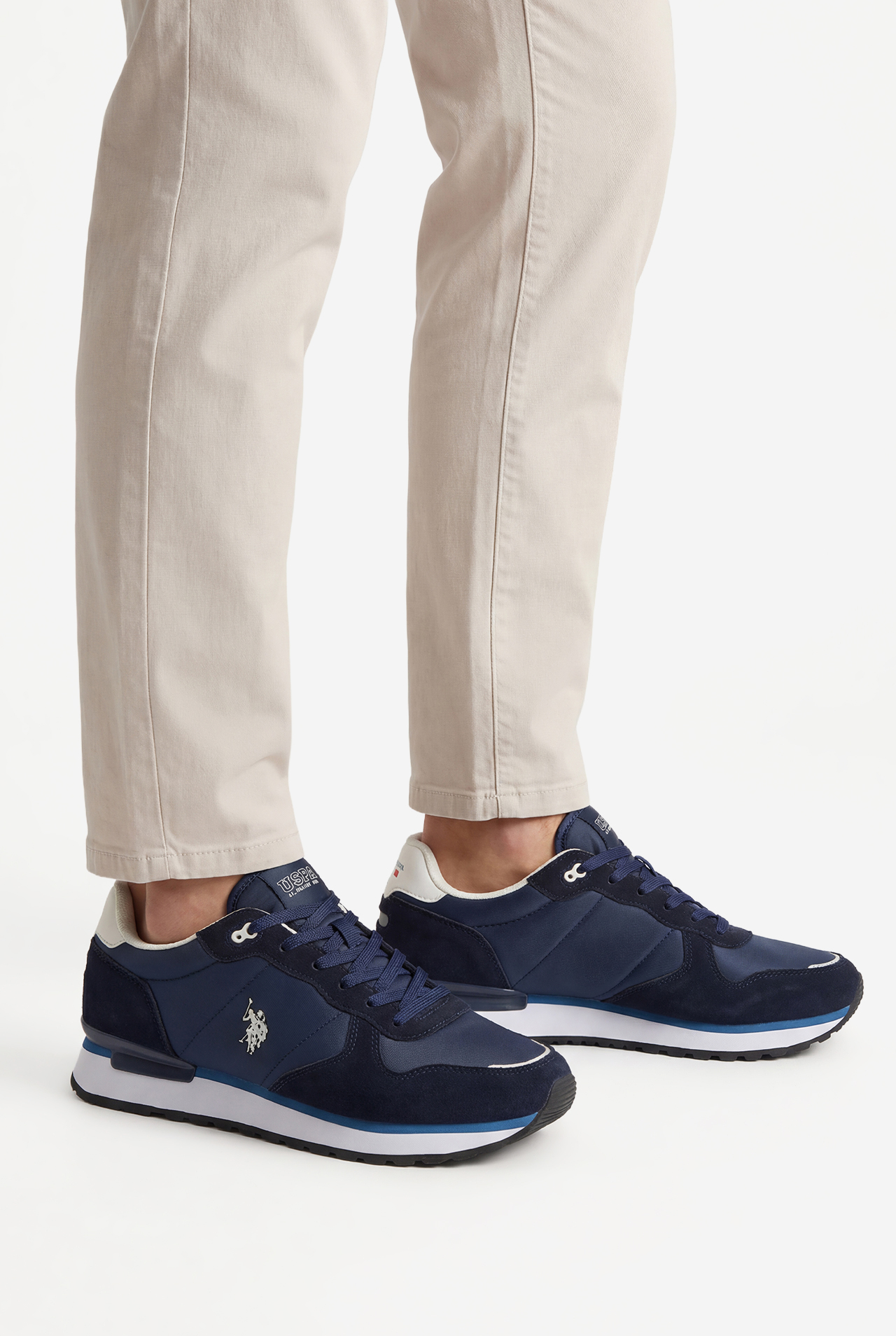 Sneakersy Tmavomodrá