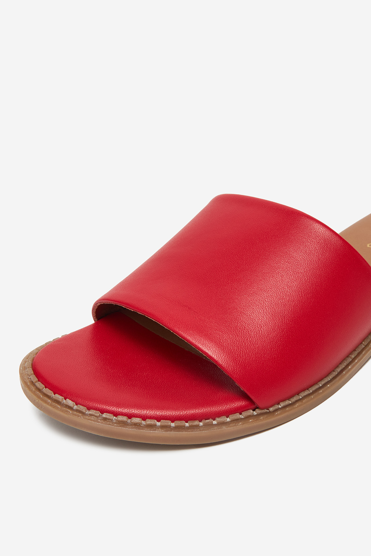 Nazouváky Červená