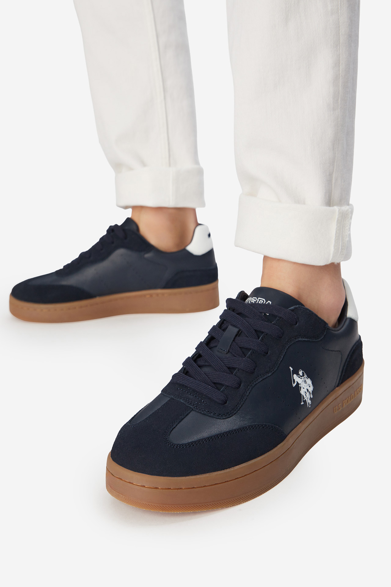 Sneakersy Tmavomodrá