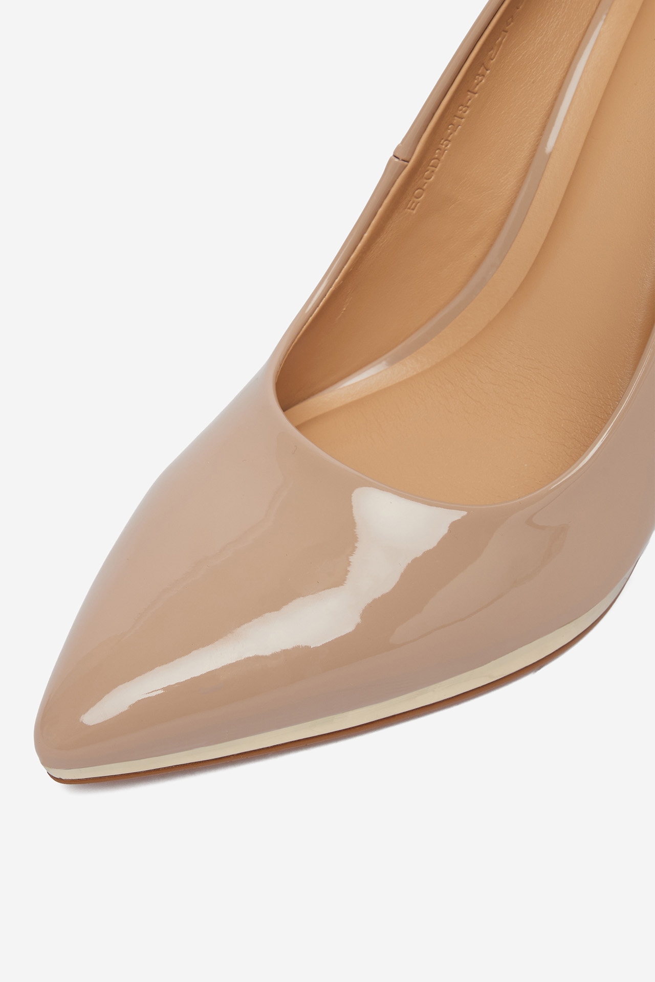 Čevlji z visoko peto Bež