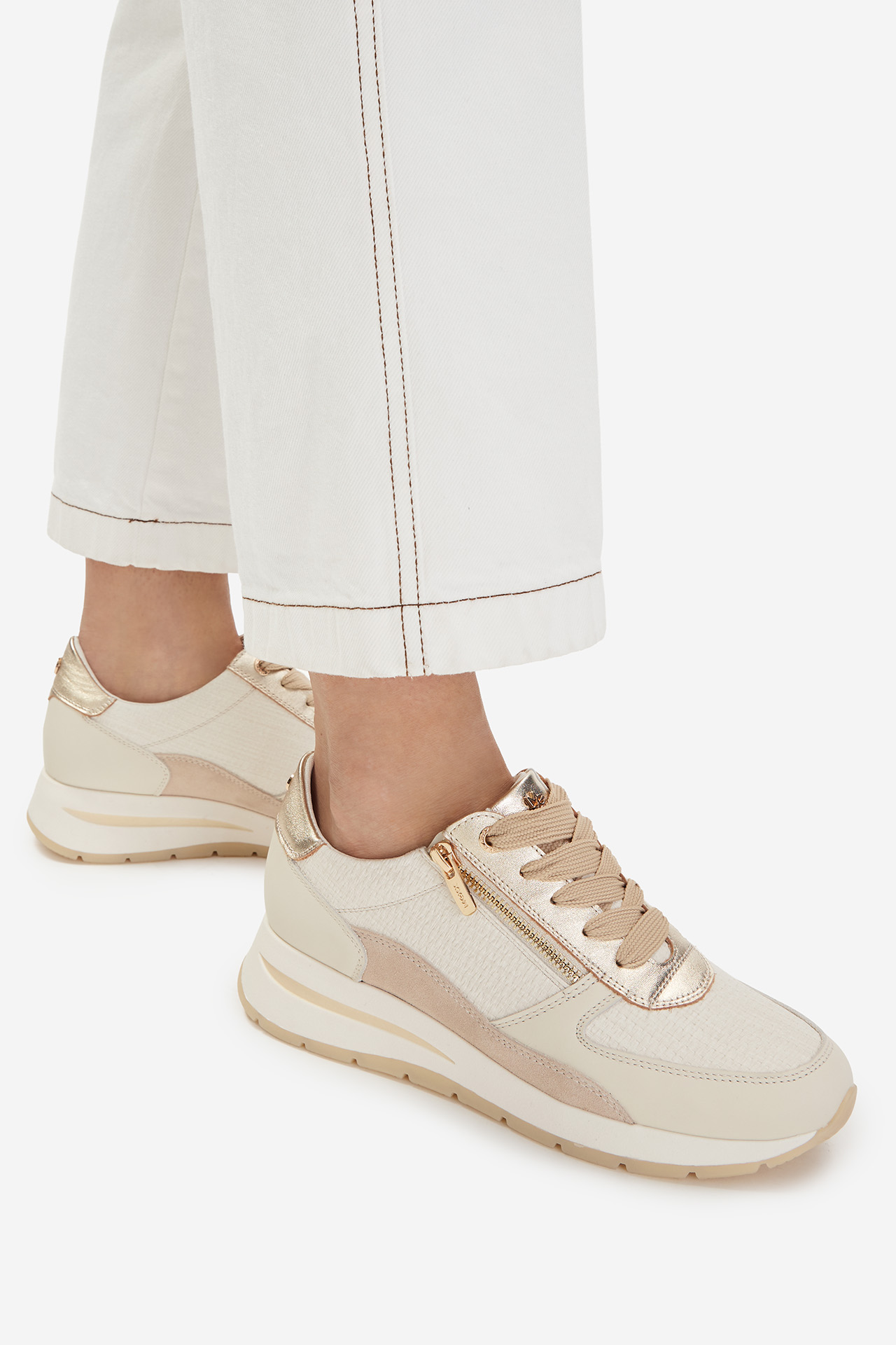 Sneakersy Krémová