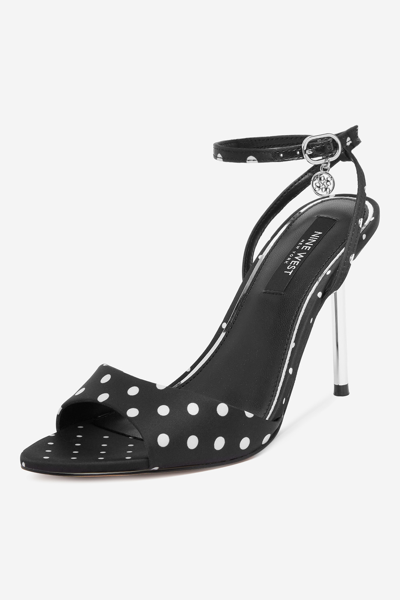 Čevlji z visoko peto Črna