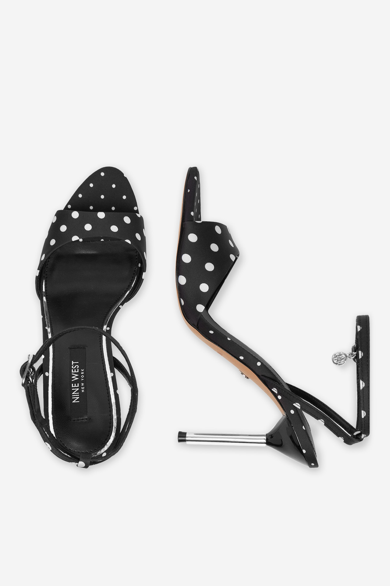 Čevlji z visoko peto Črna