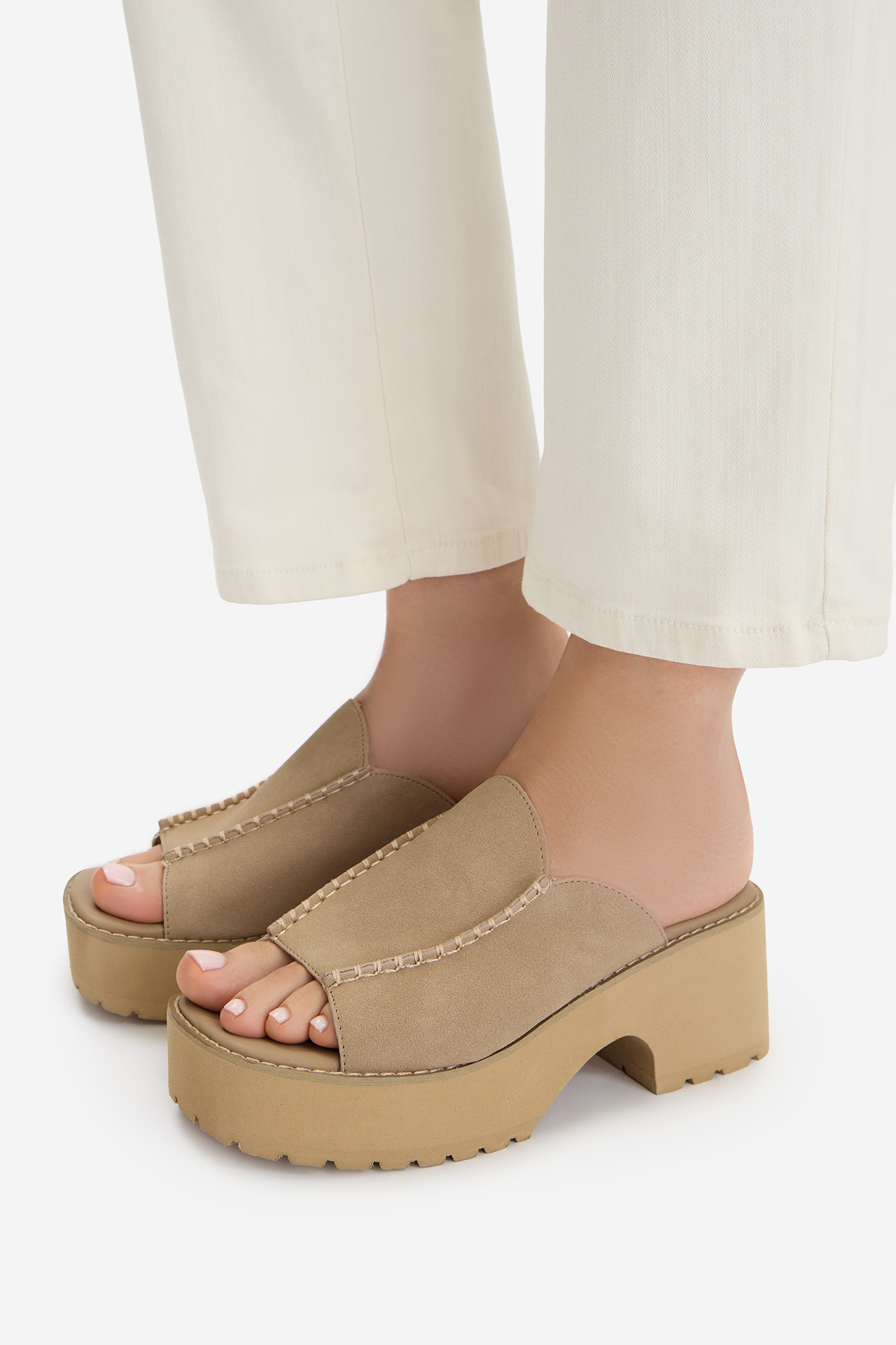 Nazouváky Béžová