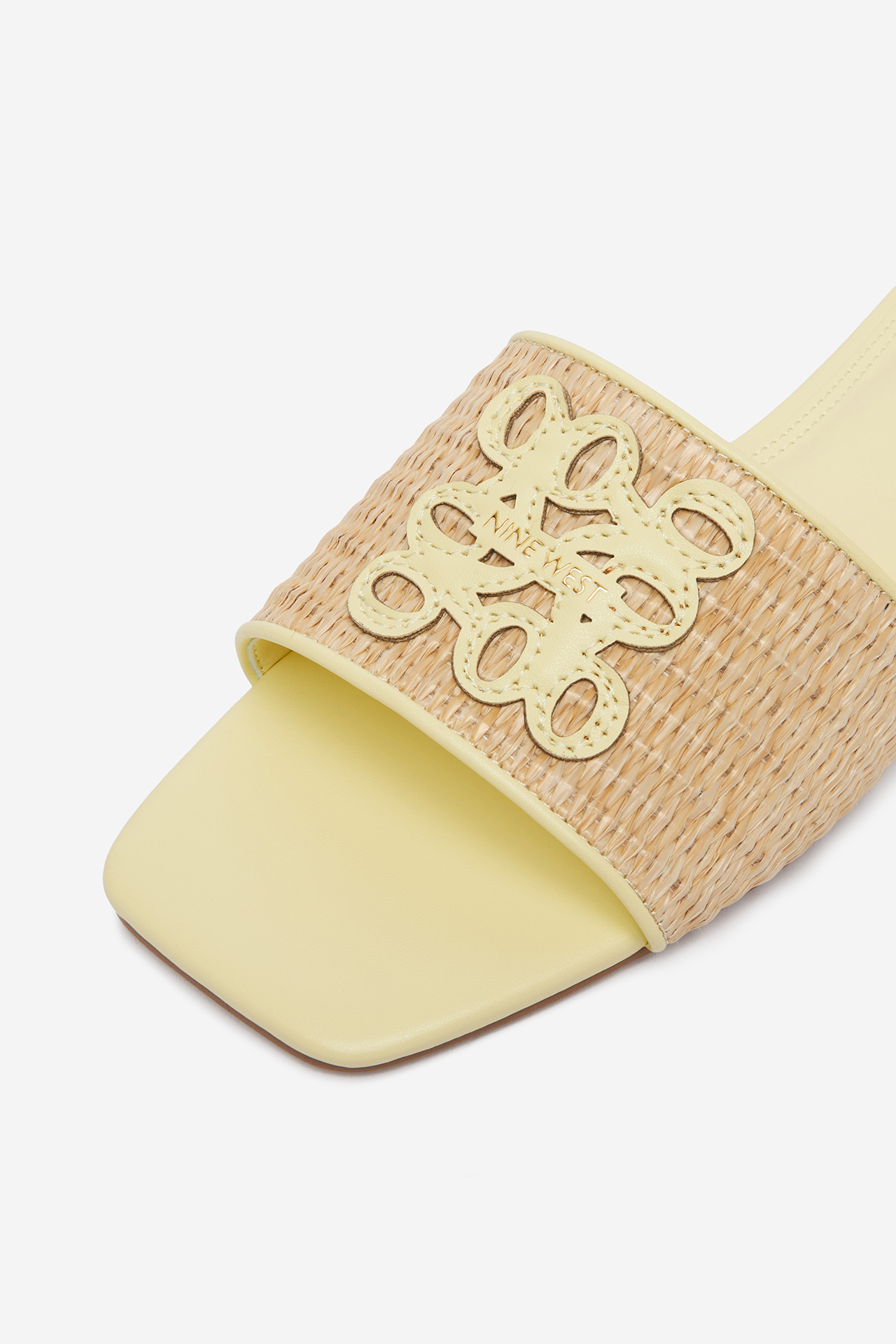 Nazouváky Béžová