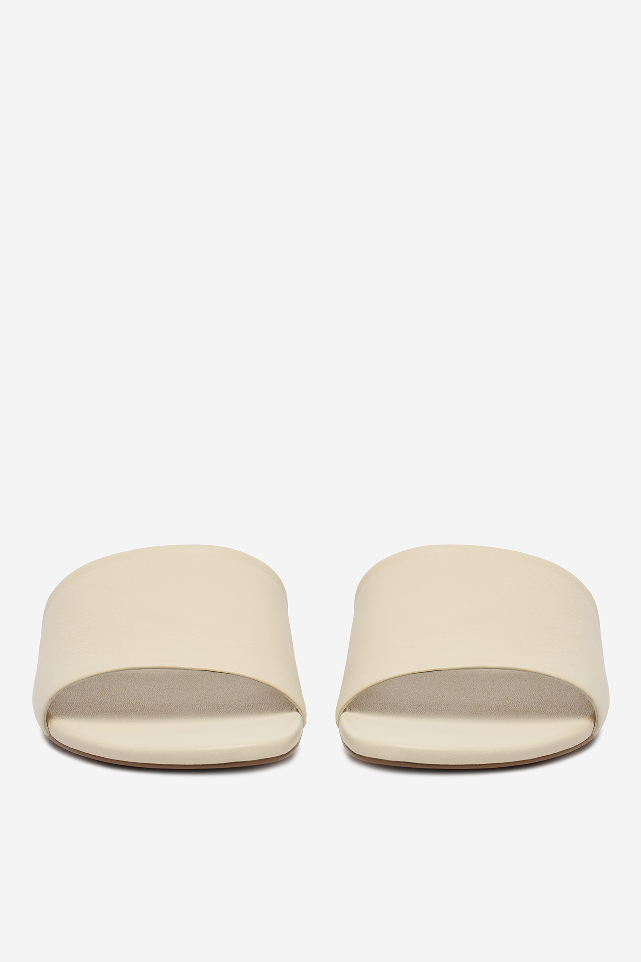 Nazouváky Krémová