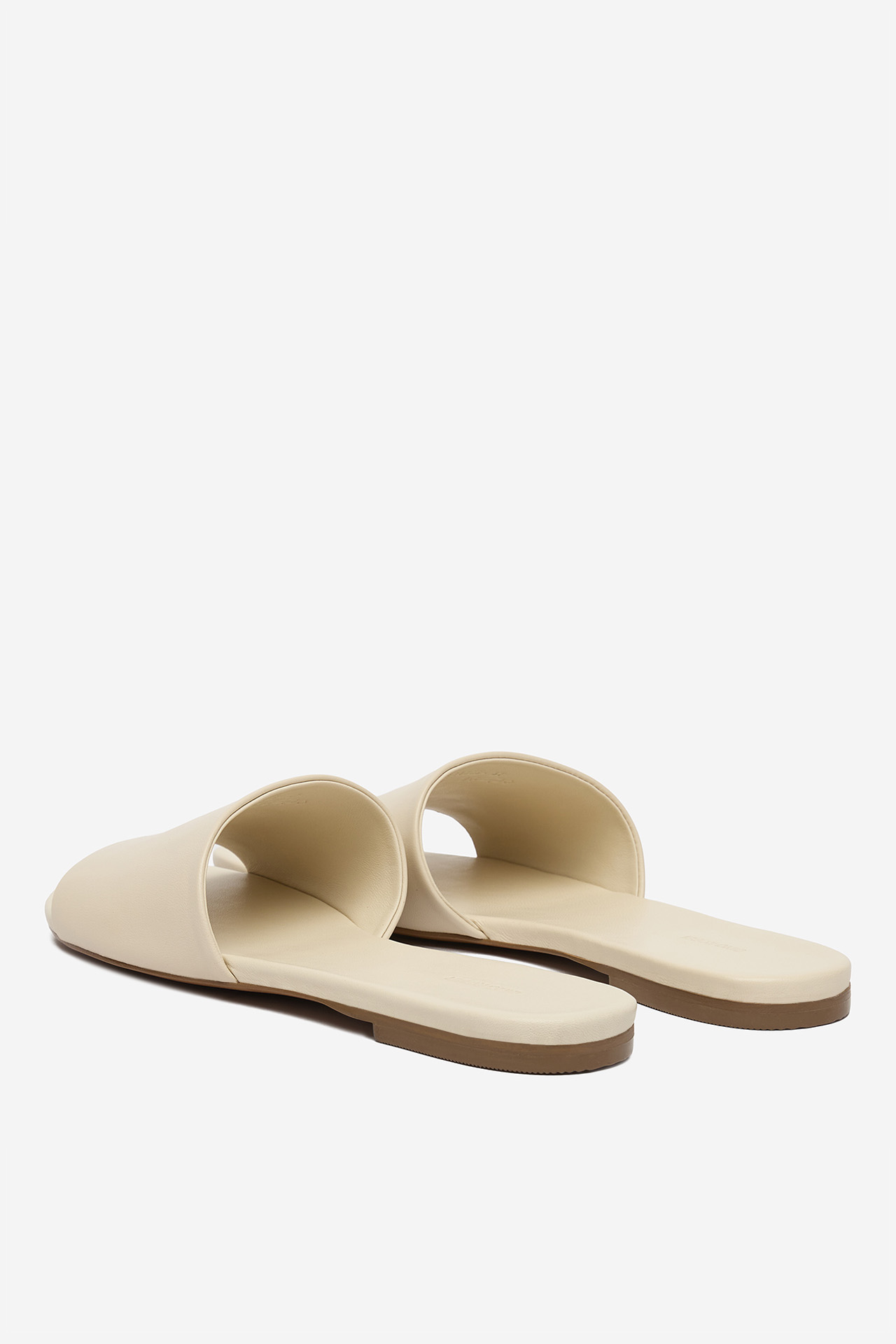 Nazouváky Krémová