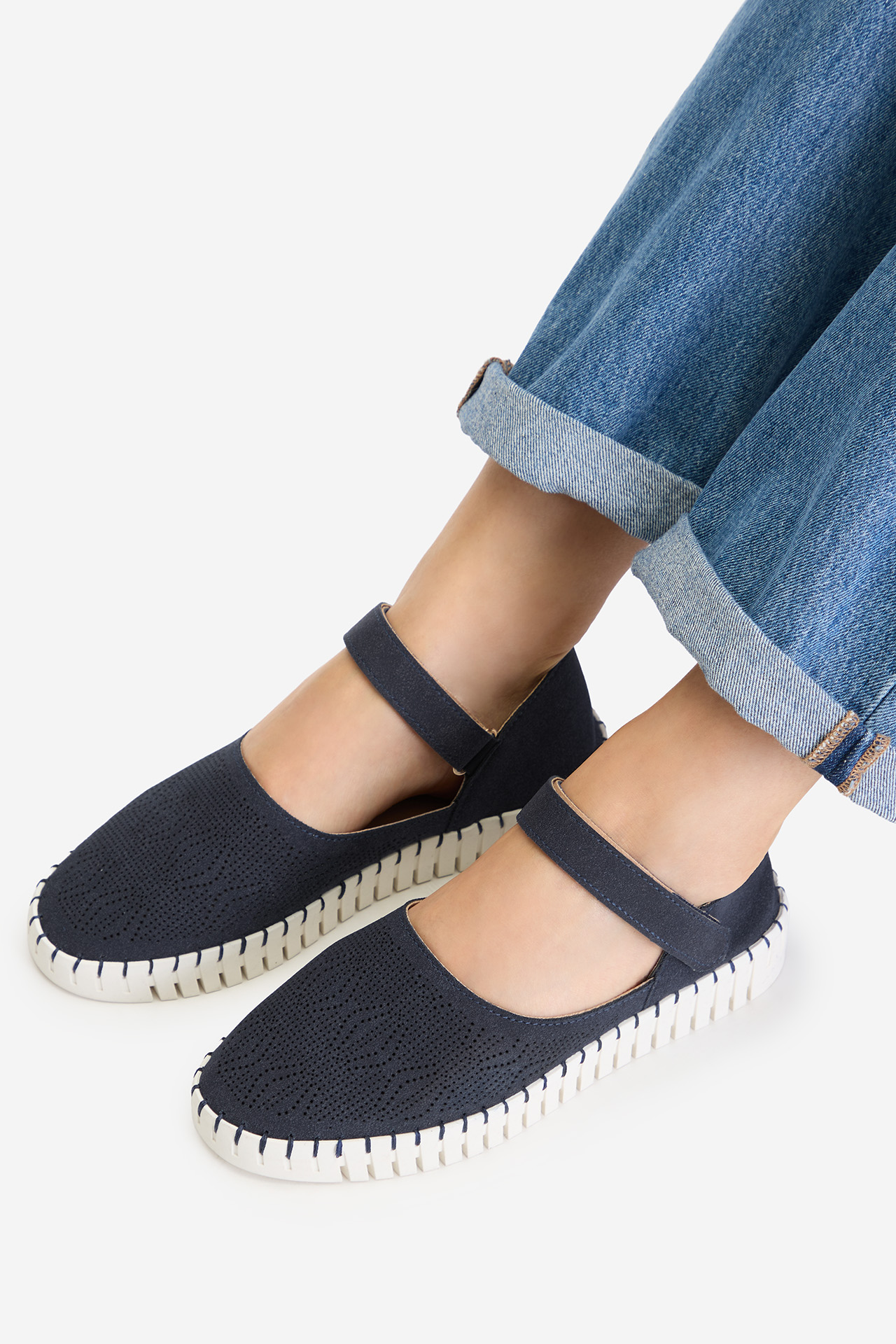 Nizki čevlji Mornarsko modra