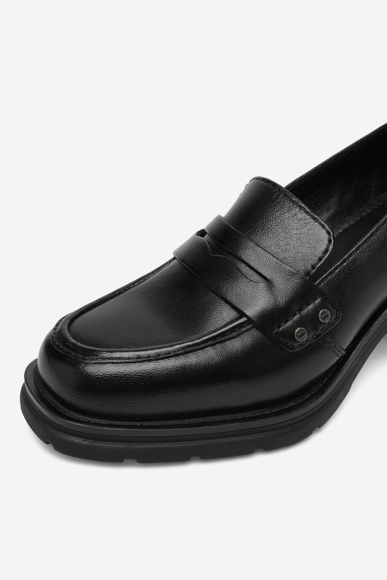 Mokasíny na podpatku Černá