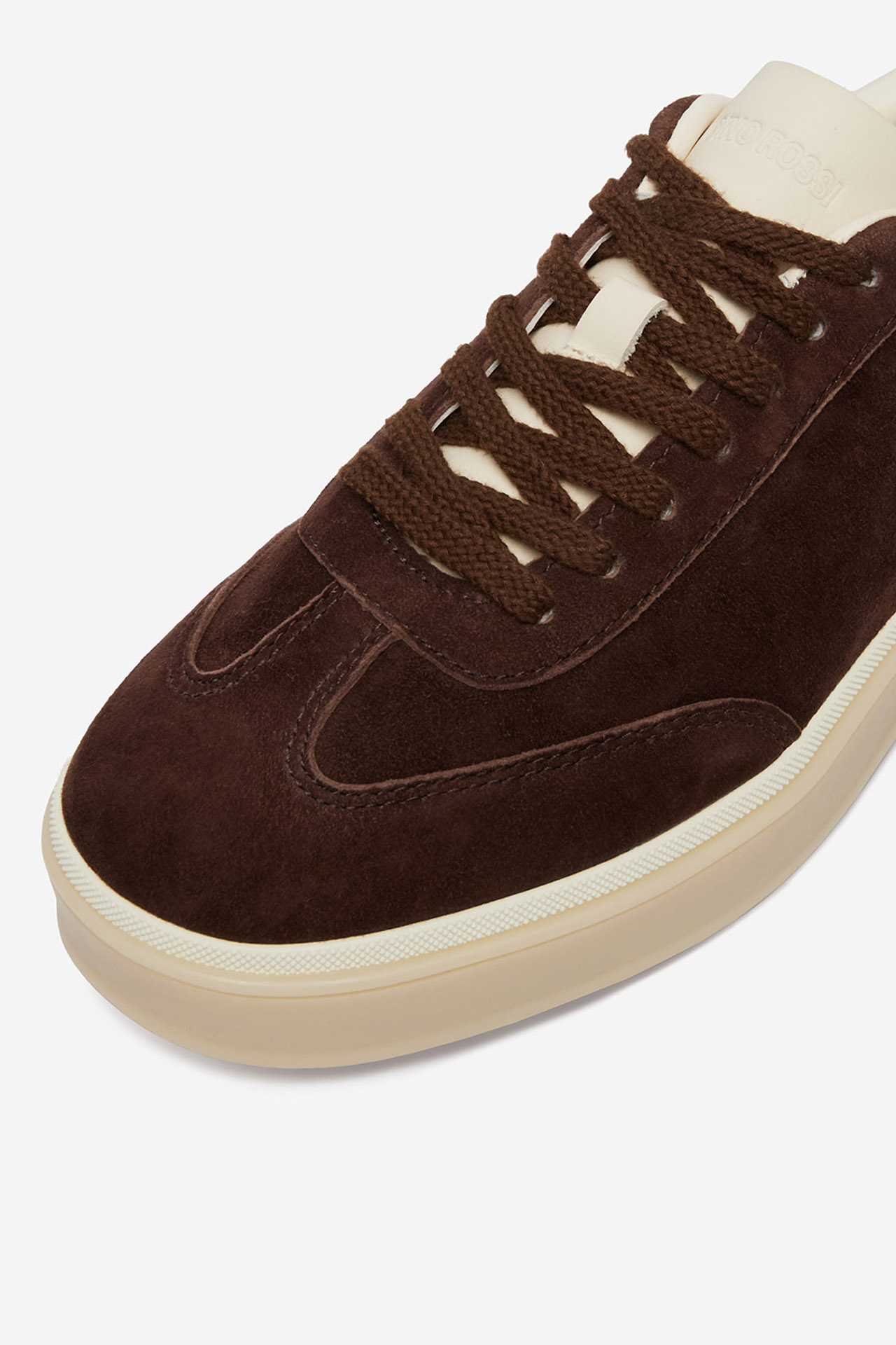 Sneakersy Tmavě hnědá