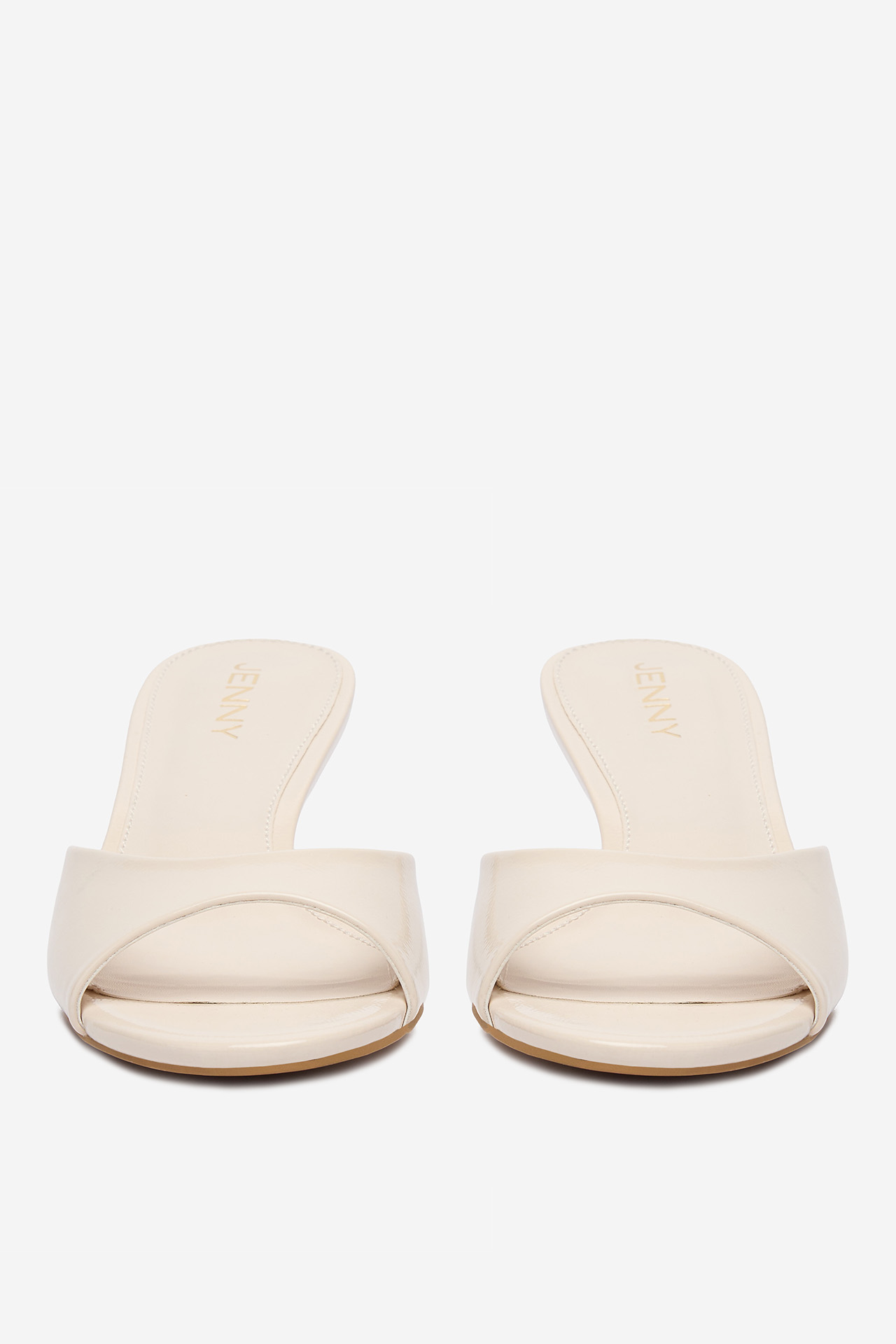 Nazouváky Krémová