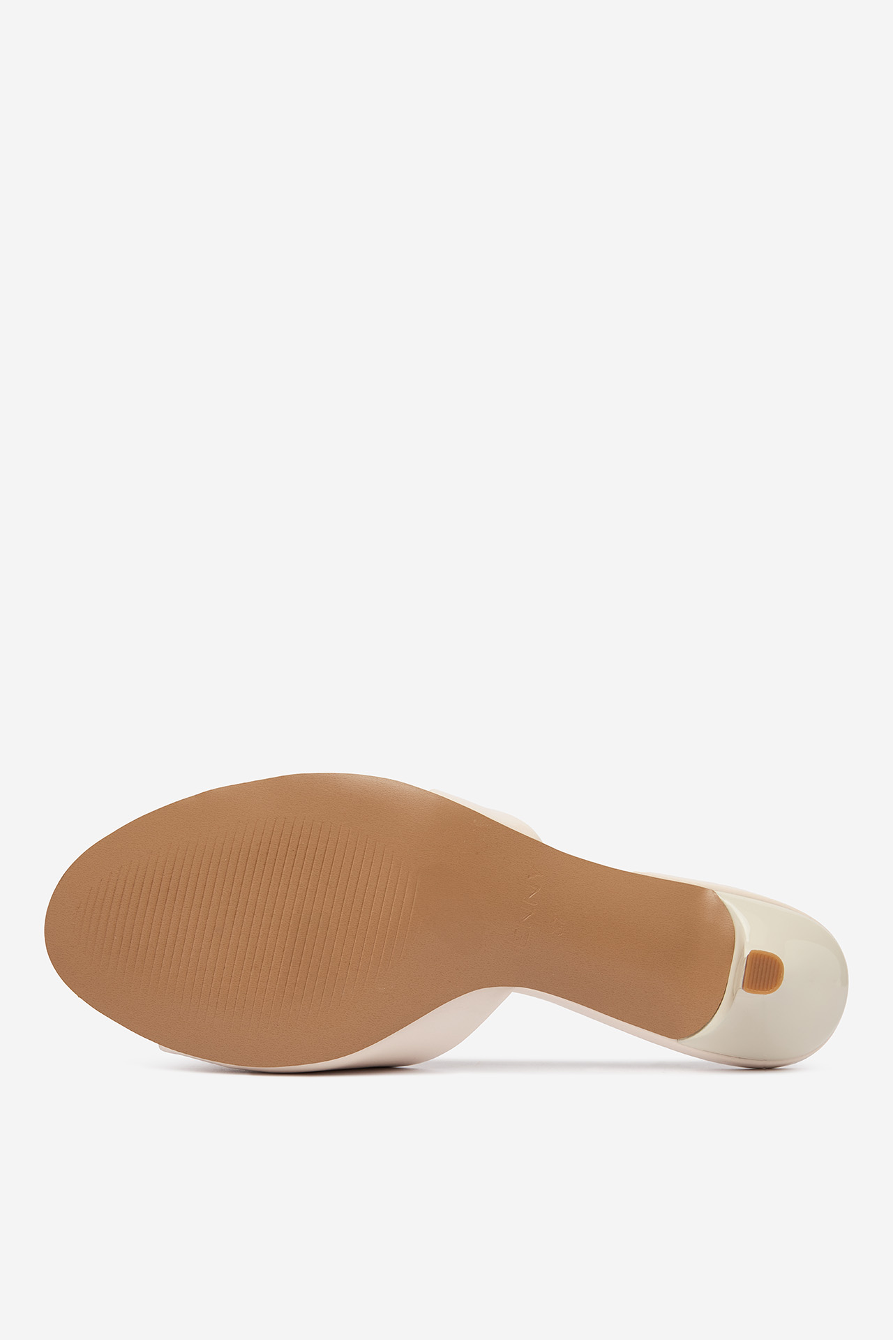 Nazouváky Krémová