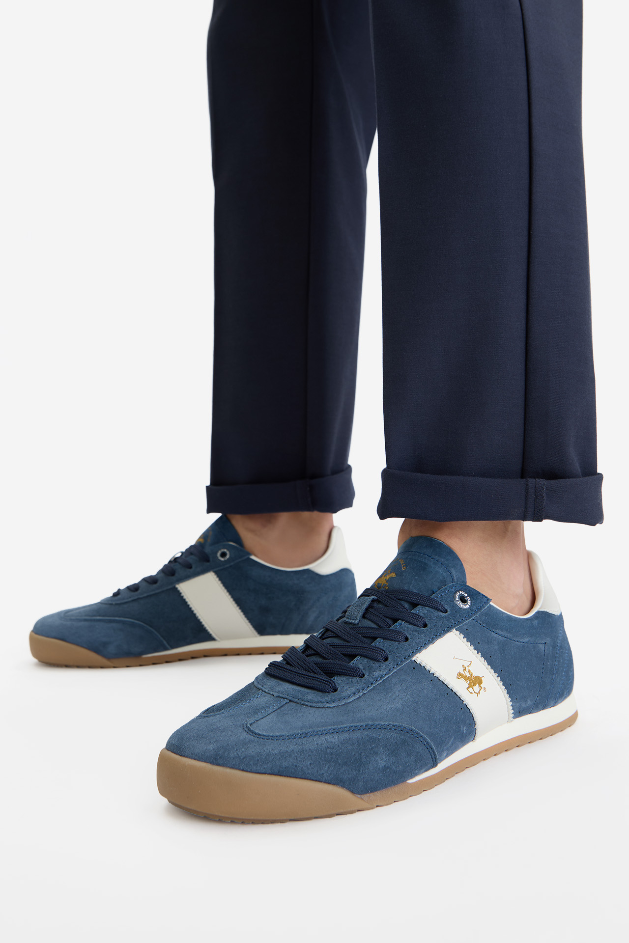 Sneakersy Tmavomodrá