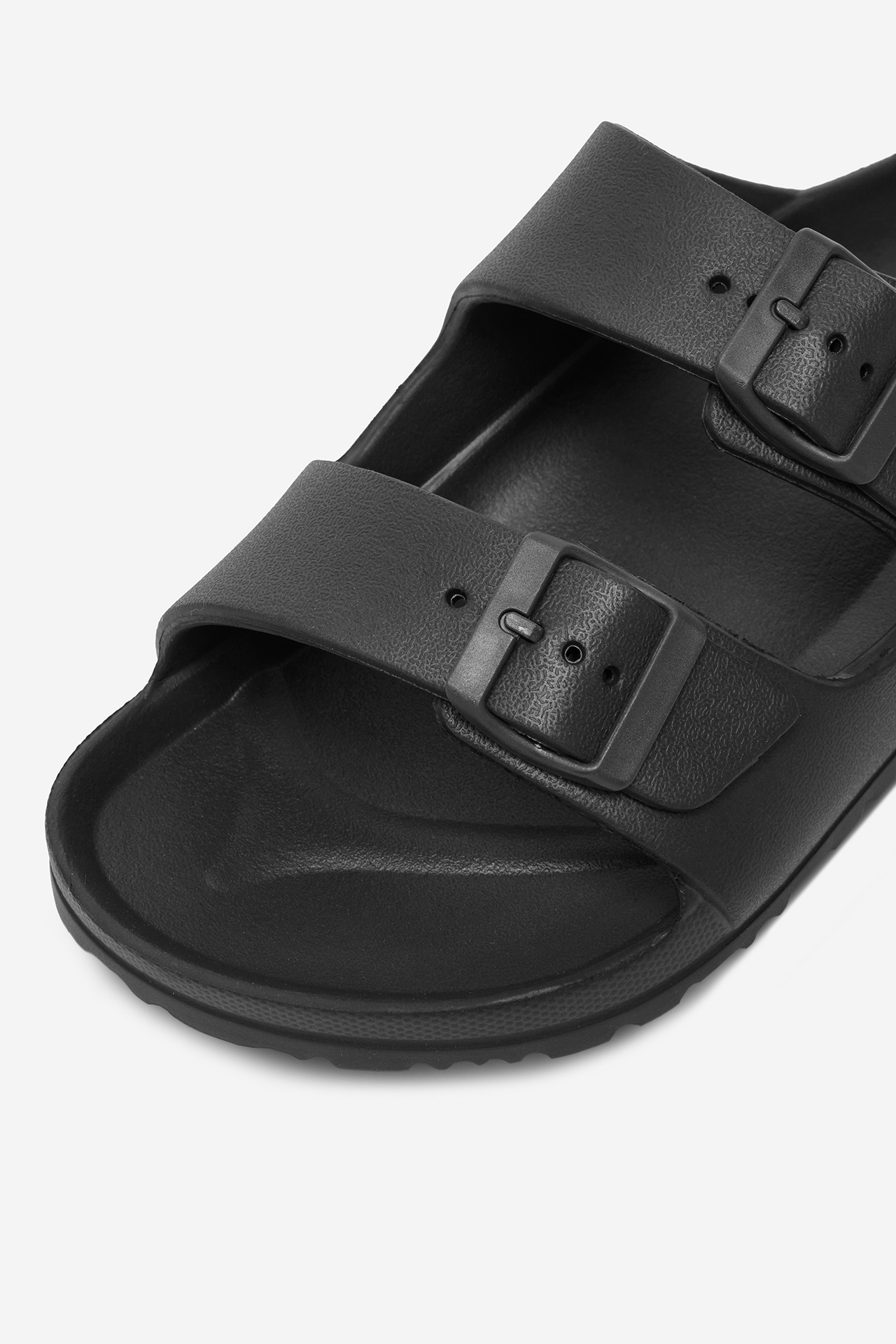 Pantofle k vodě Černá