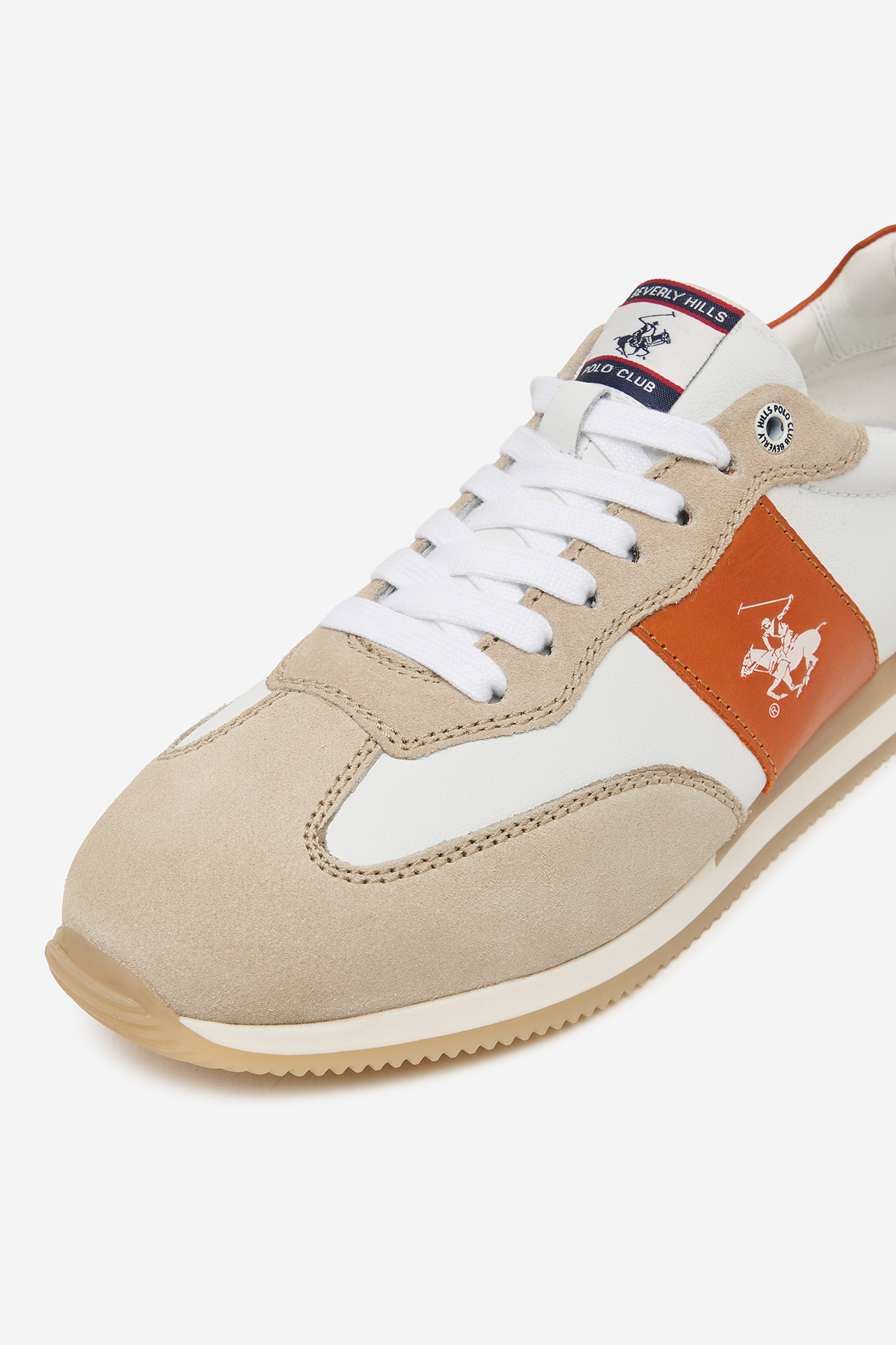 Сникърси Бежов