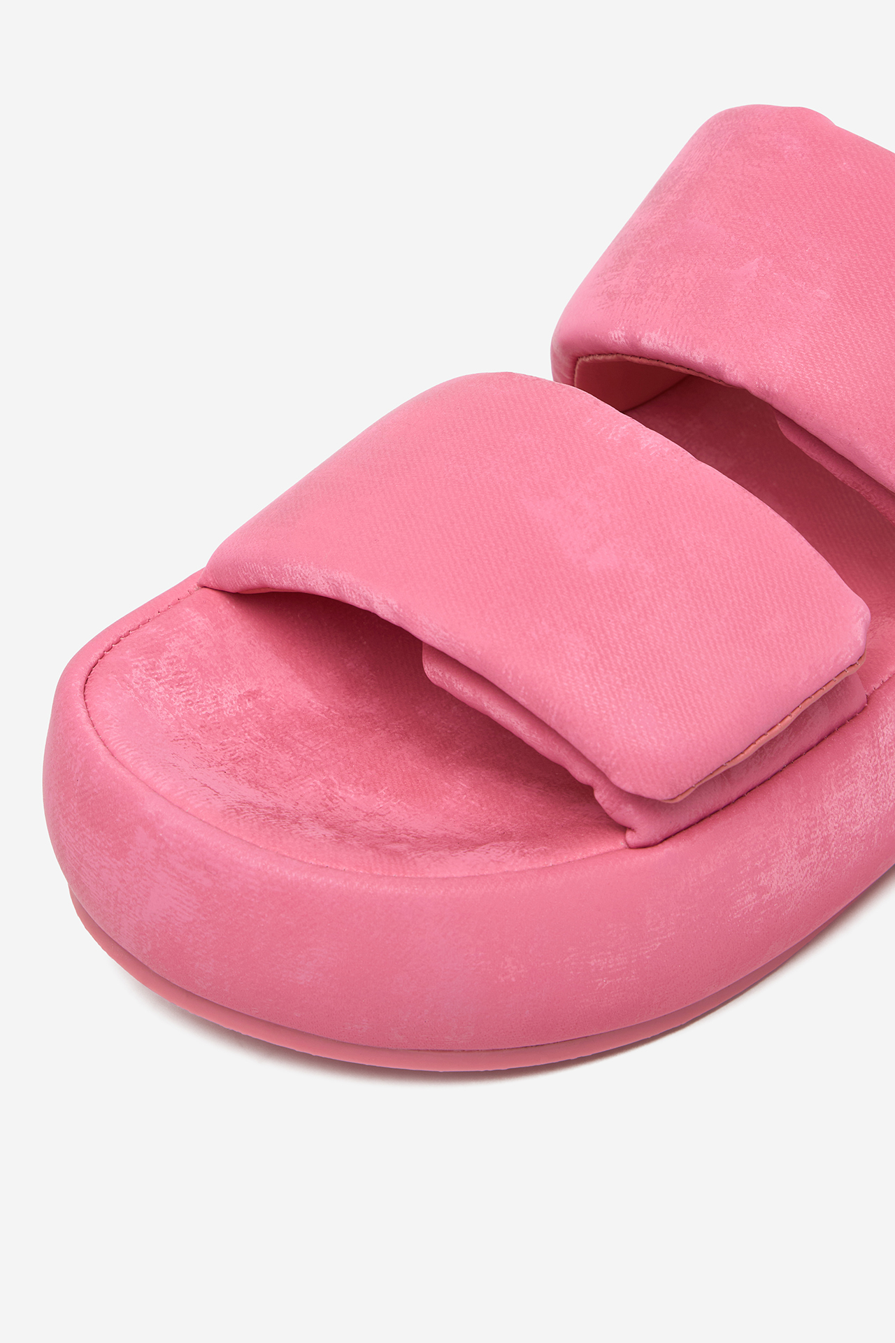 Papuci Roz