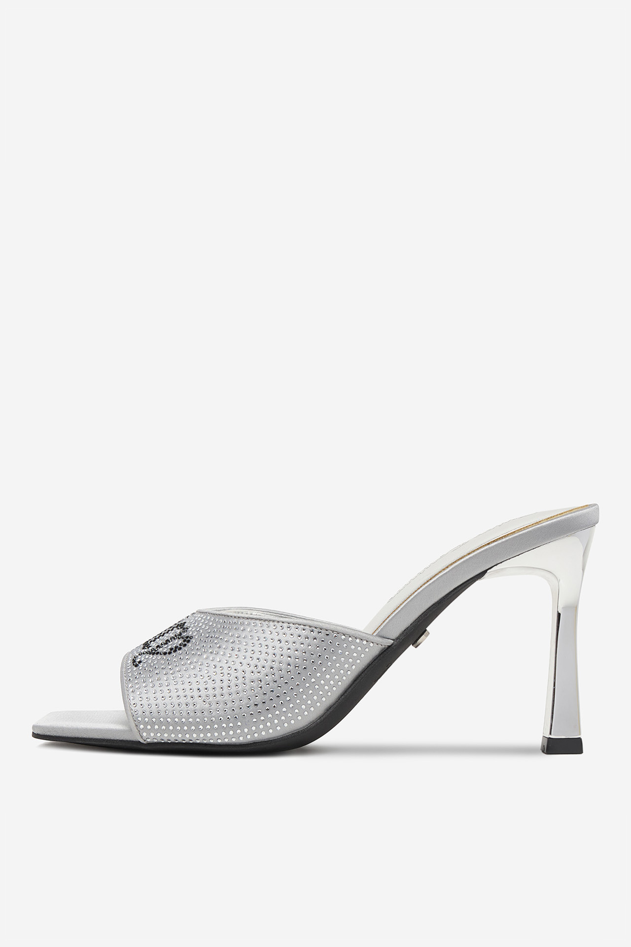 Nazouváky Stříbrná