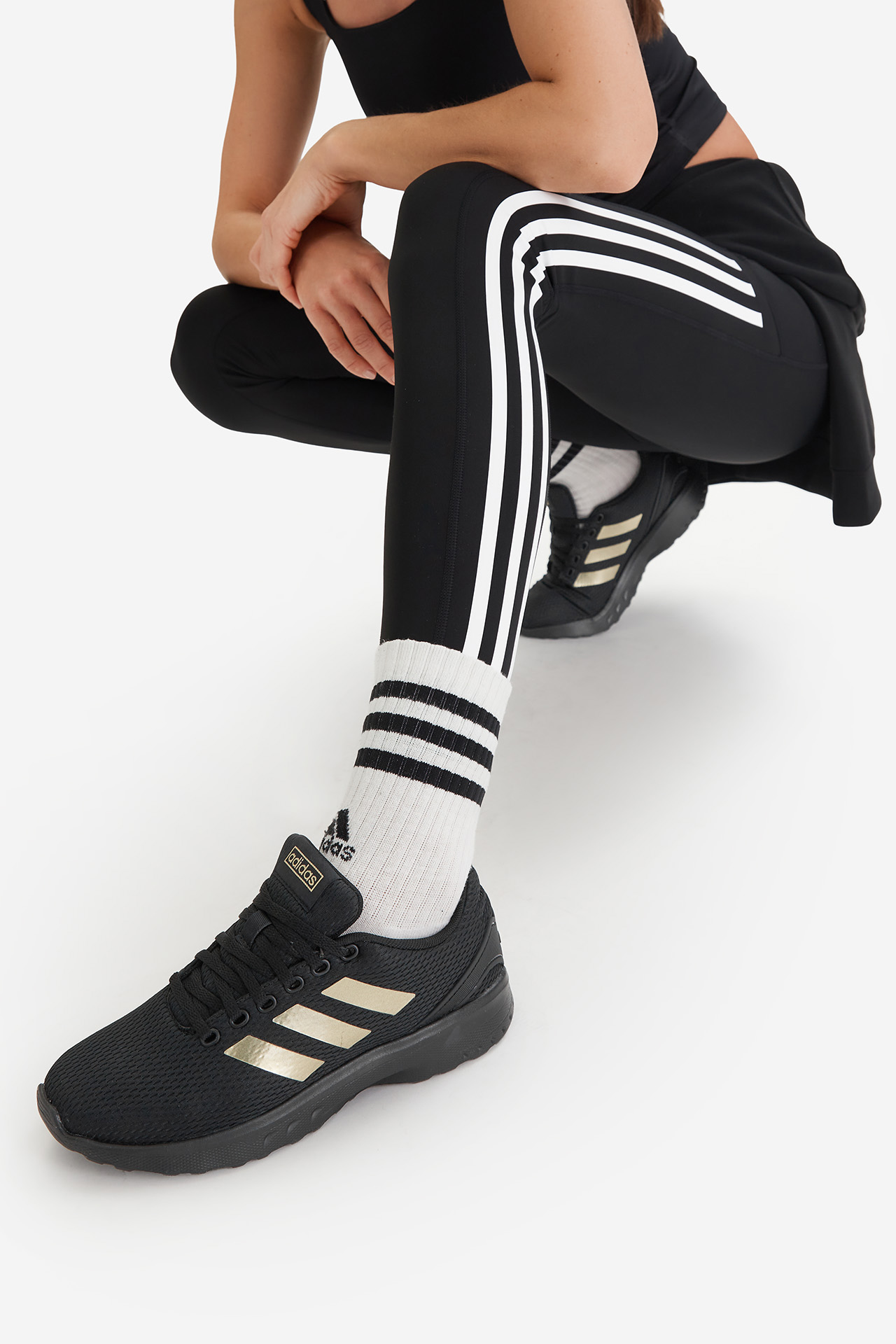 Obuwie sportowe adidas CWB-NEBZED BASIC KJ4337 Czarny