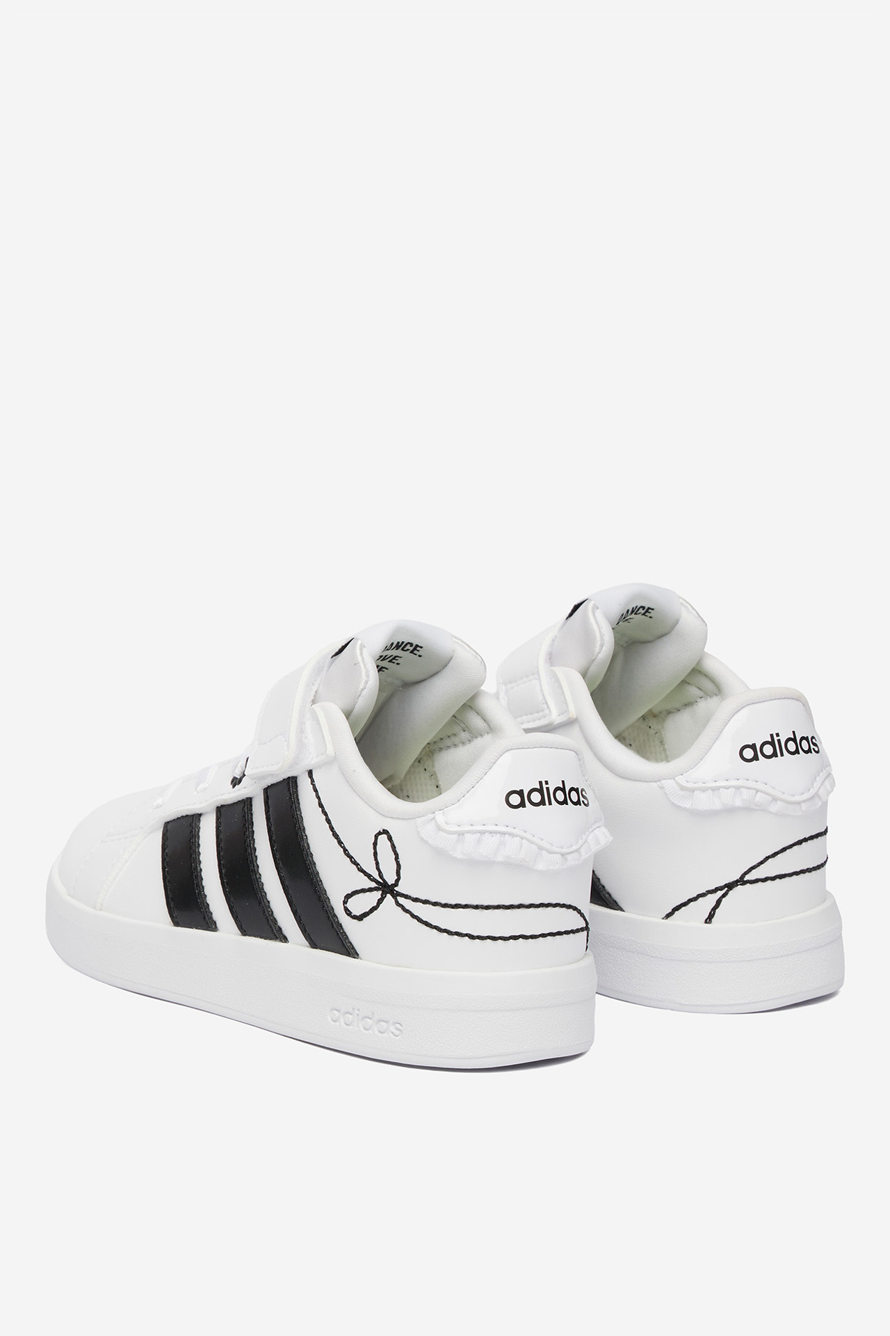 Sneakersy Bílá