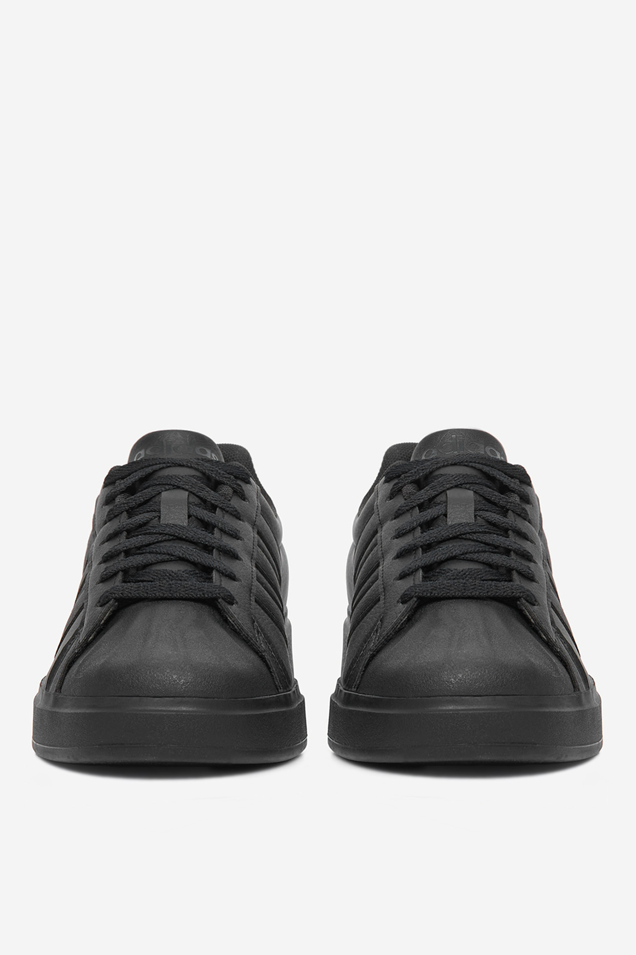 Sneakersy Černá