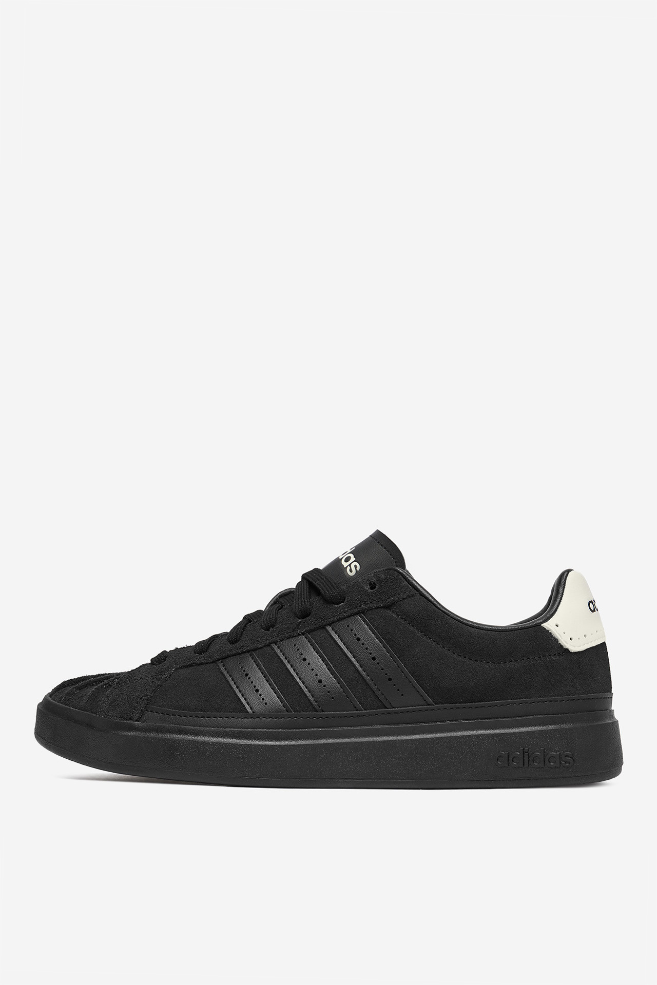 Sneakersy Černá