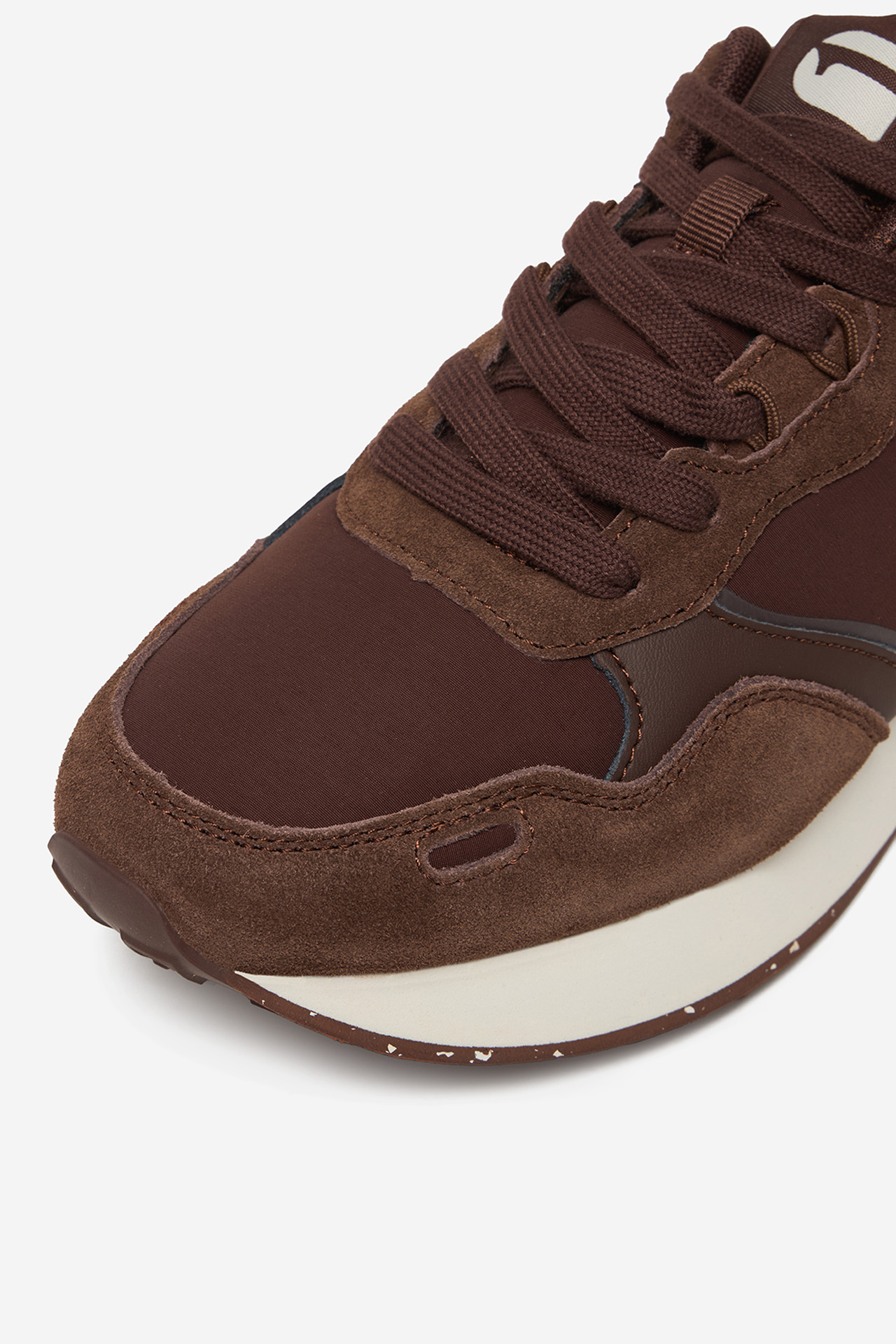 Sneakersy Hnedá
