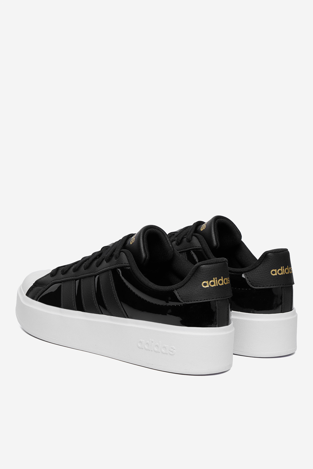 Sneakersy Černá