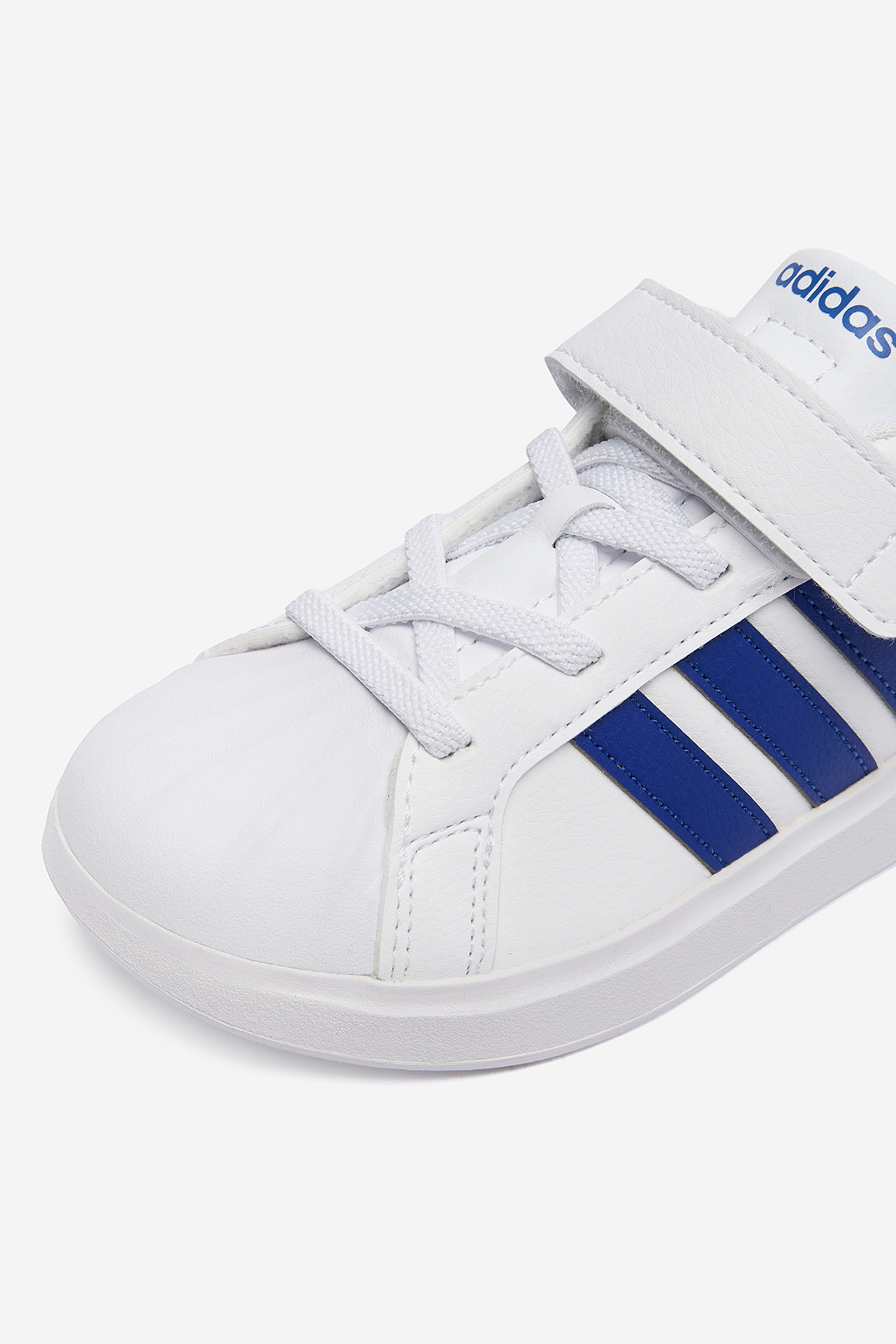 Sneakersy Bílá